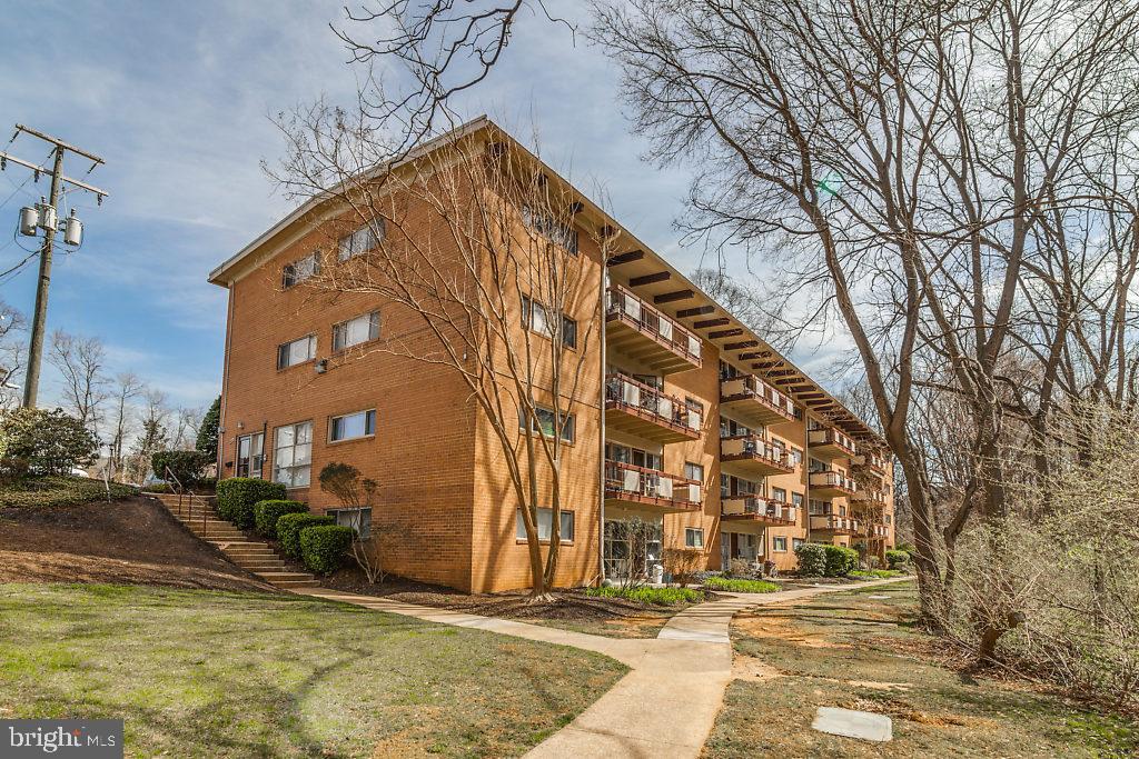 4257 AMERICANA DRIVE 201