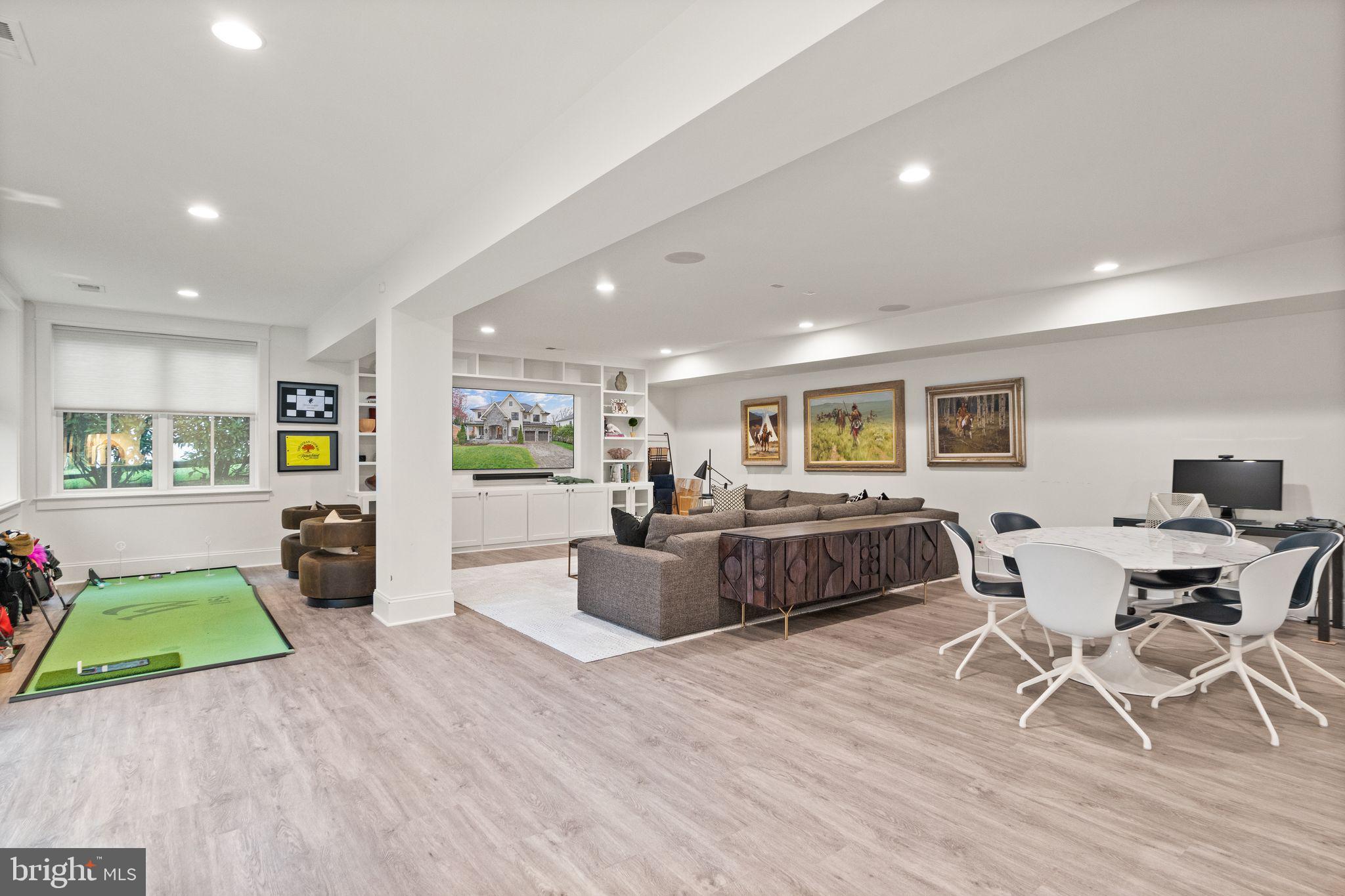 1714 FOREST LANE