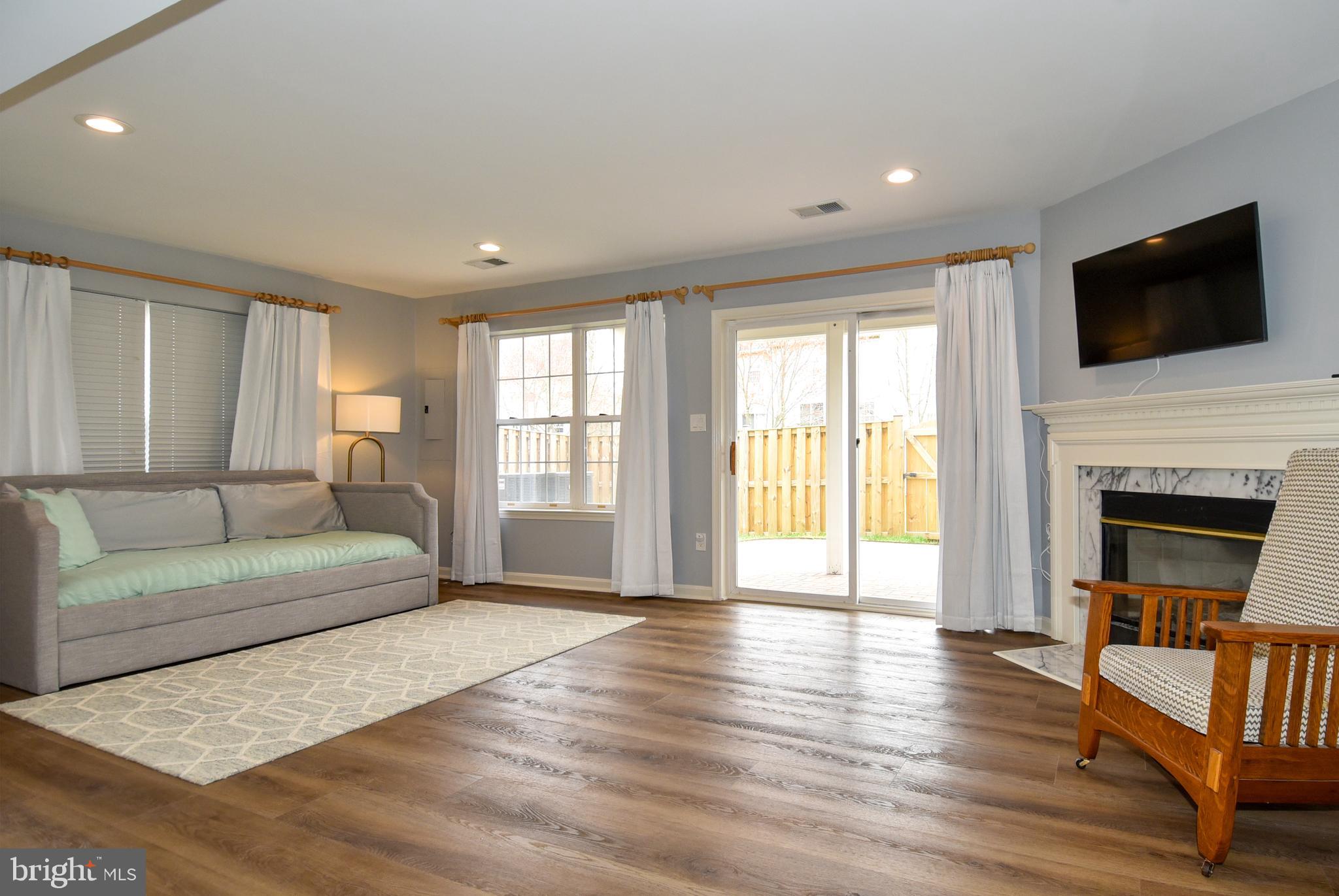 6535 KELSEY POINT CIRCLE