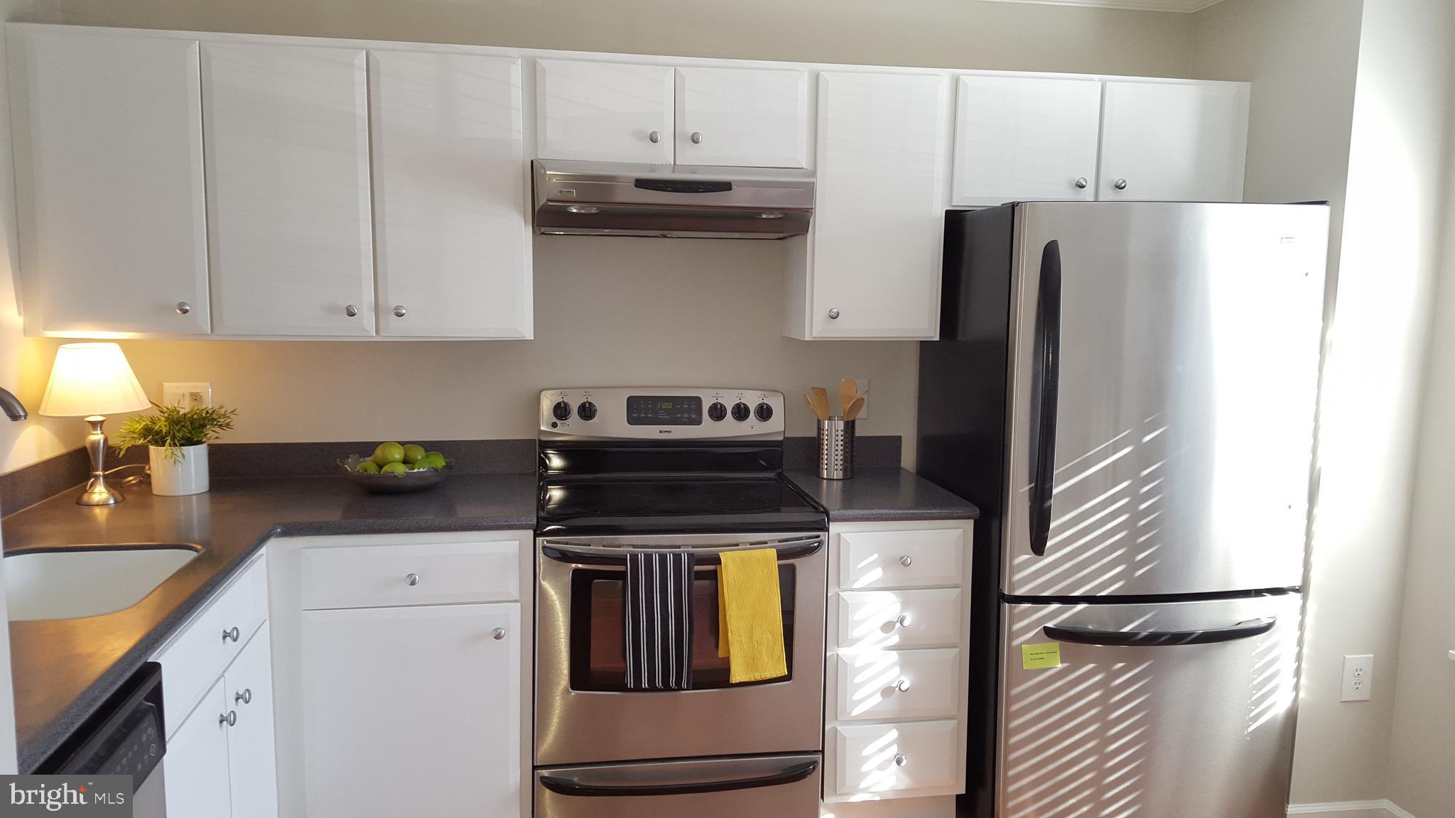 2821 YARLING COURT 2821