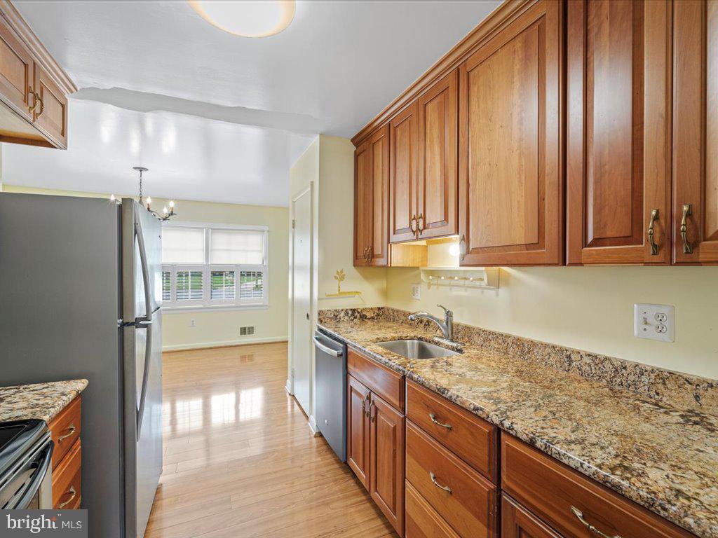 4502 HADRIAN COURT
