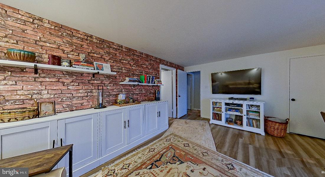 1731 QUIETREE DRIVE