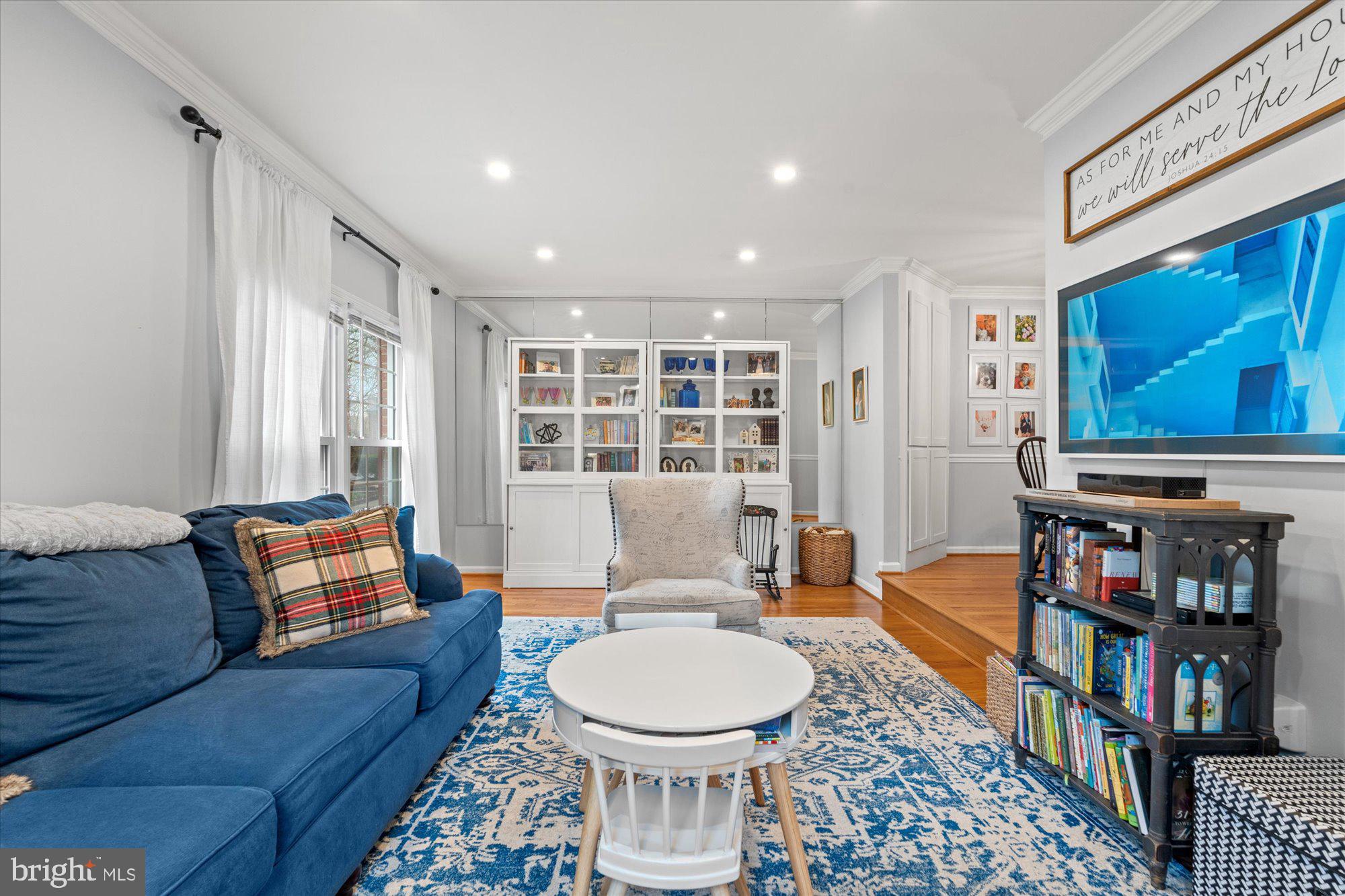 8245 CEDAR LANDING COURT