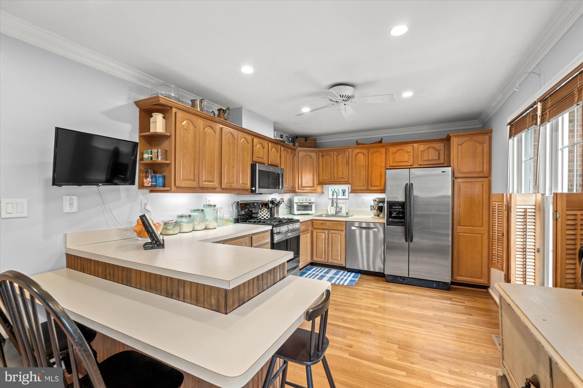 8245 CEDAR LANDING COURT