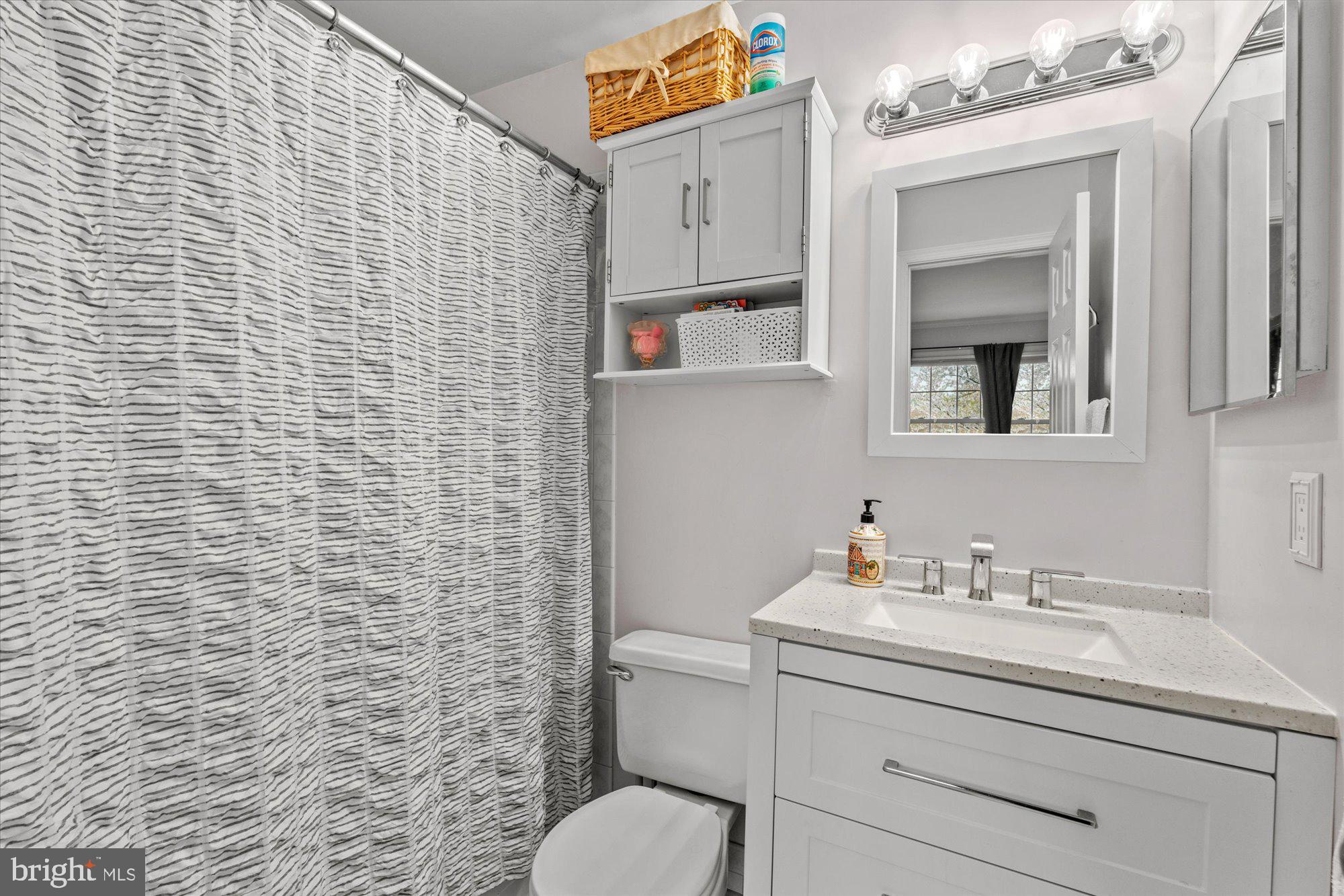 8245 CEDAR LANDING COURT