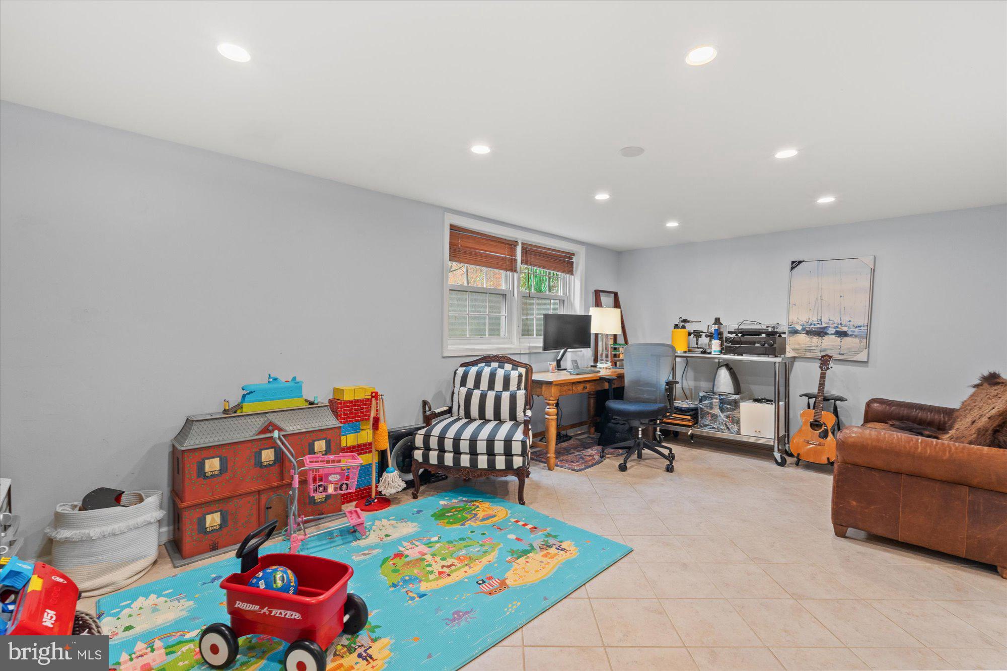 8245 CEDAR LANDING COURT