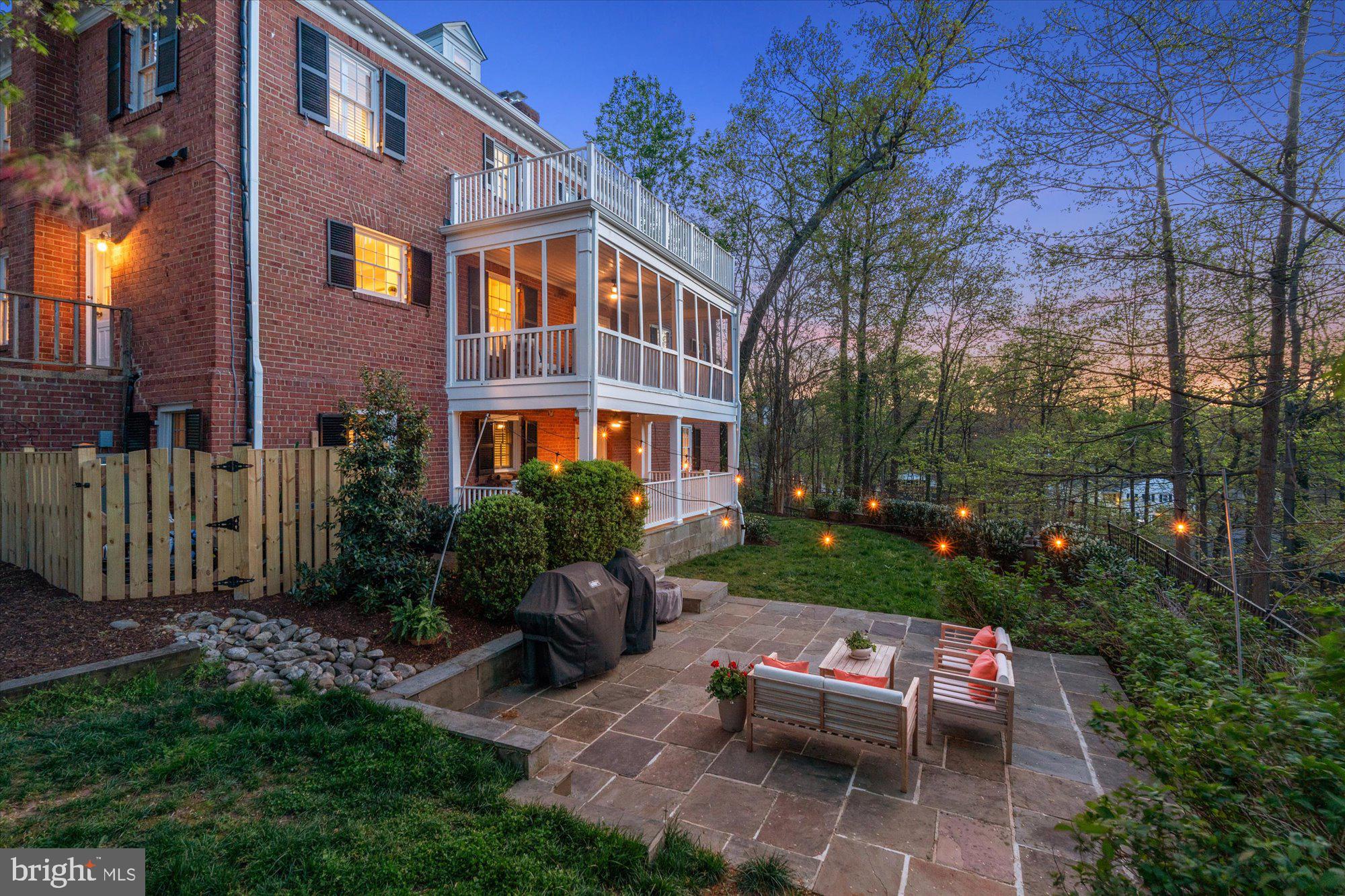 6210 RANDALL COURT