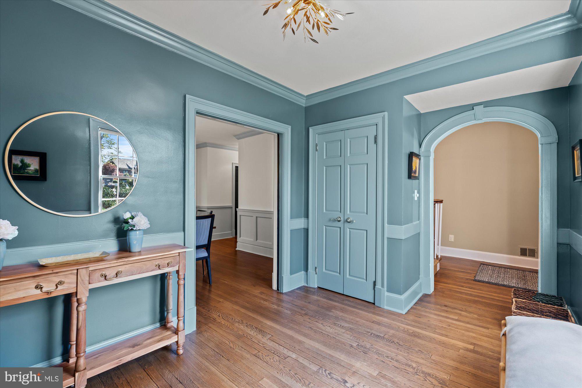 6210 RANDALL COURT
