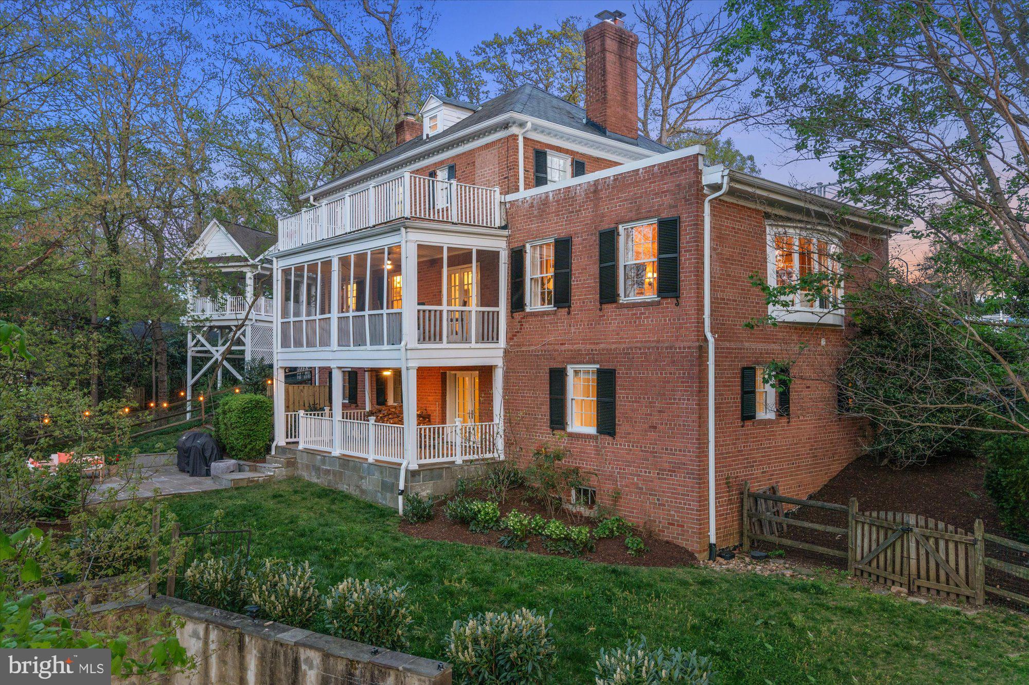6210 RANDALL COURT