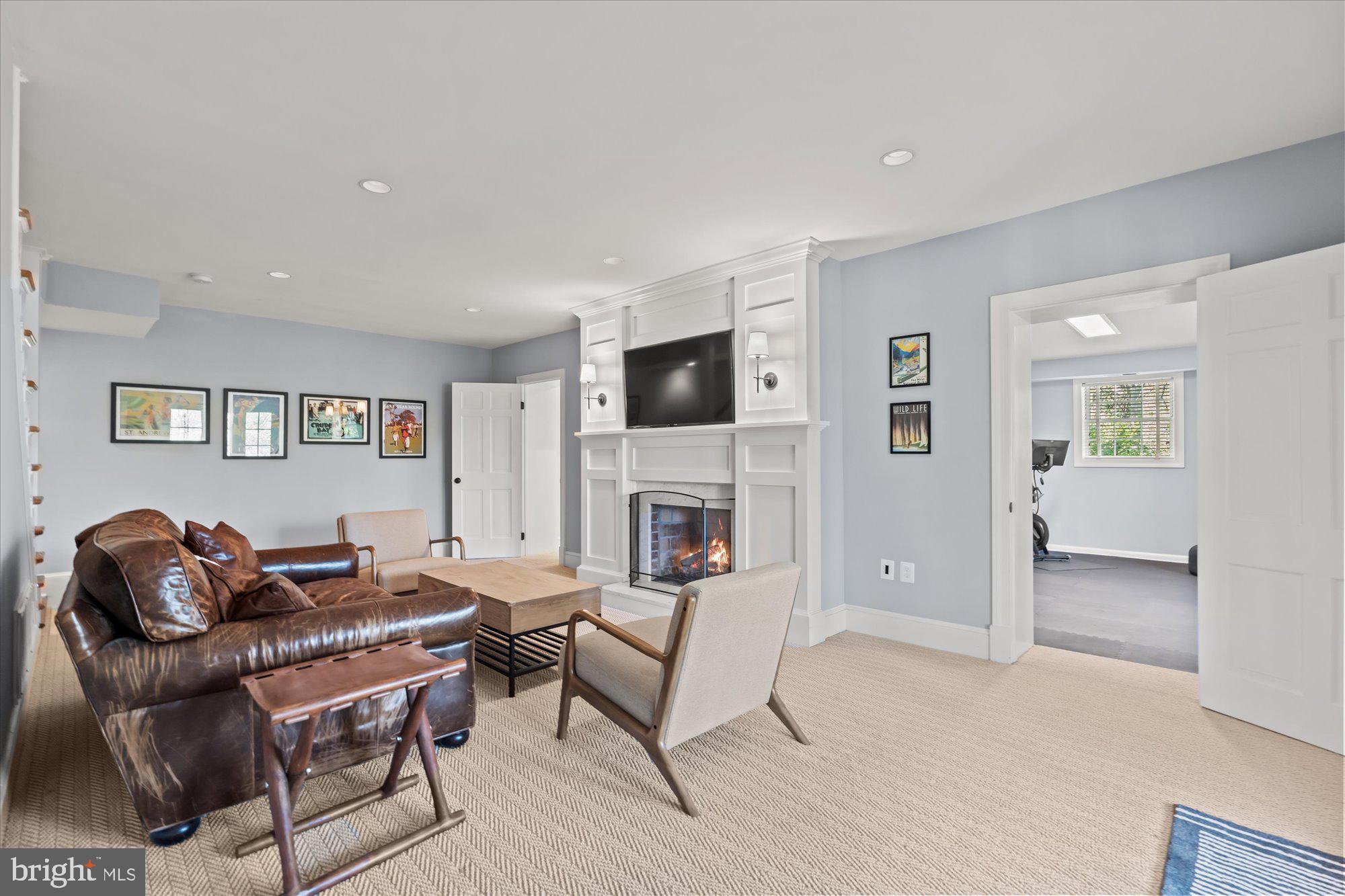 6210 RANDALL COURT