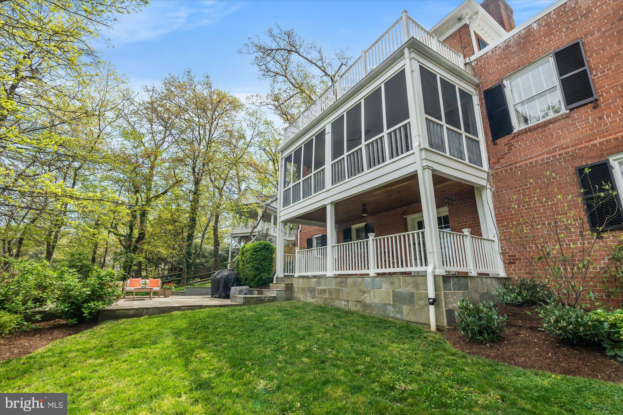 6210 RANDALL COURT