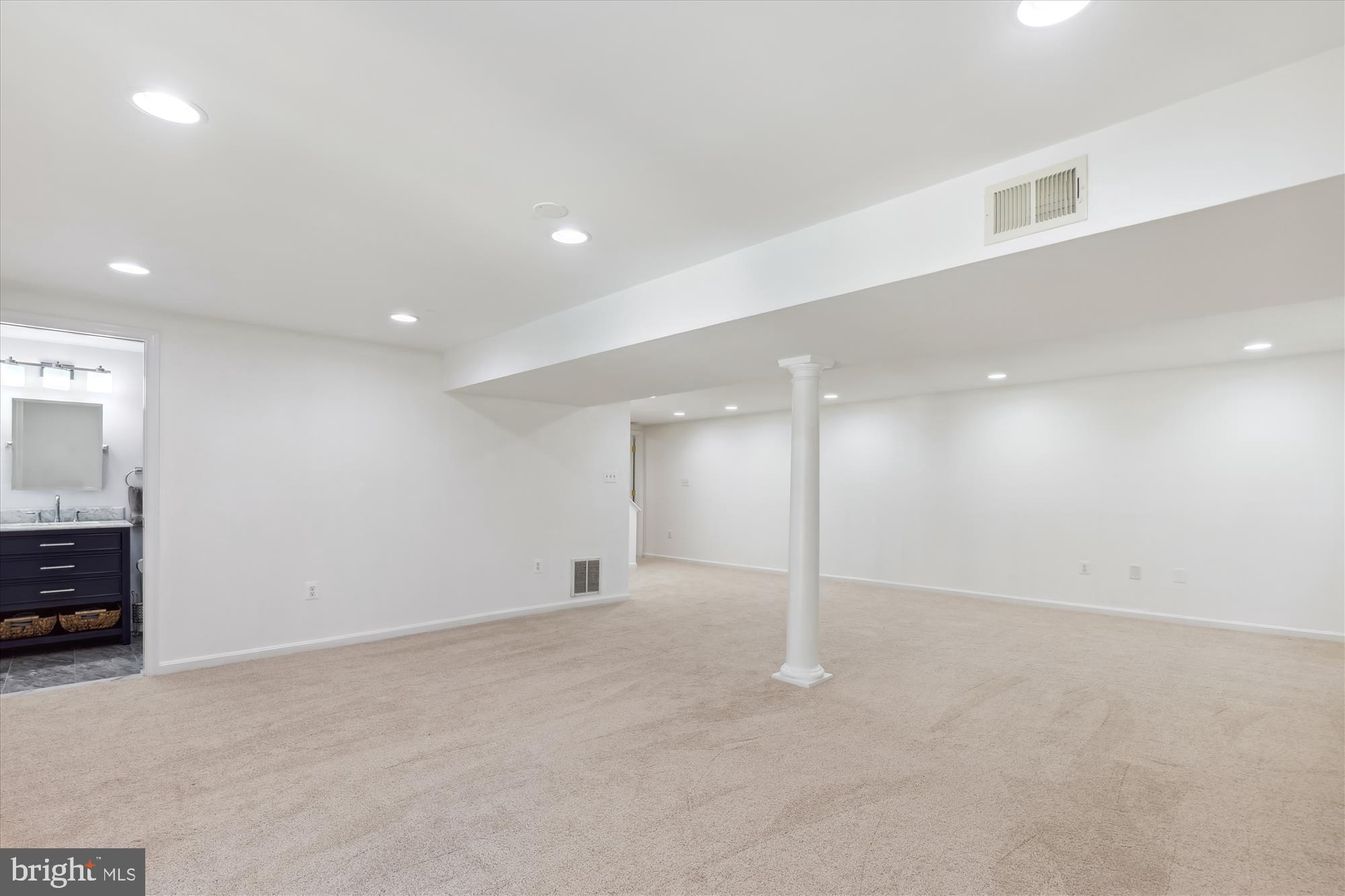 2905 ROCK MANOR COURT