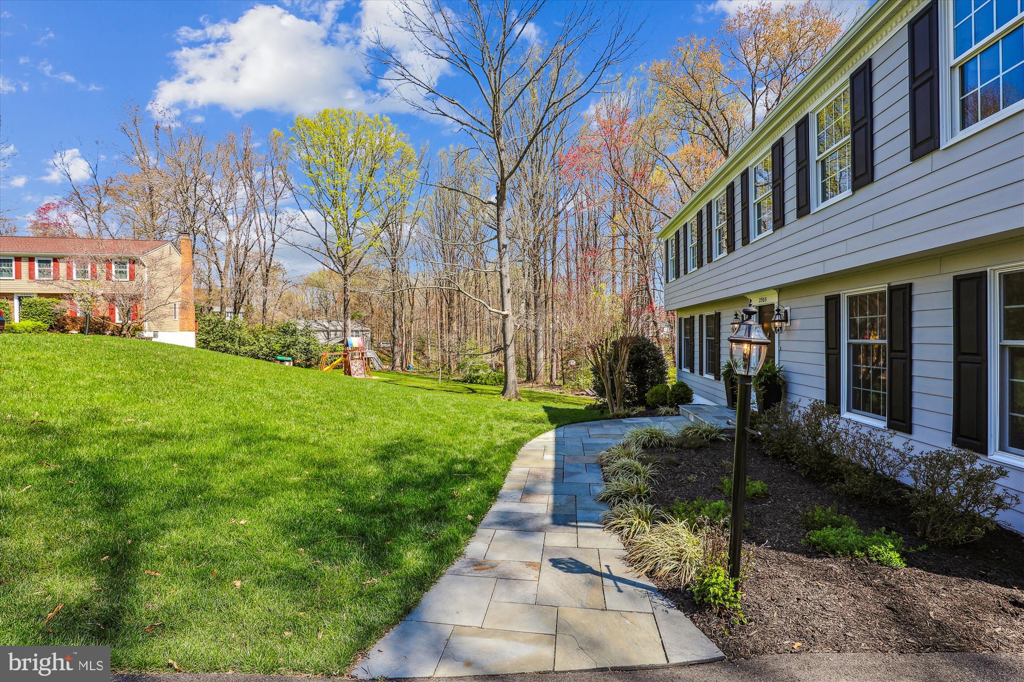 2905 ROCK MANOR COURT