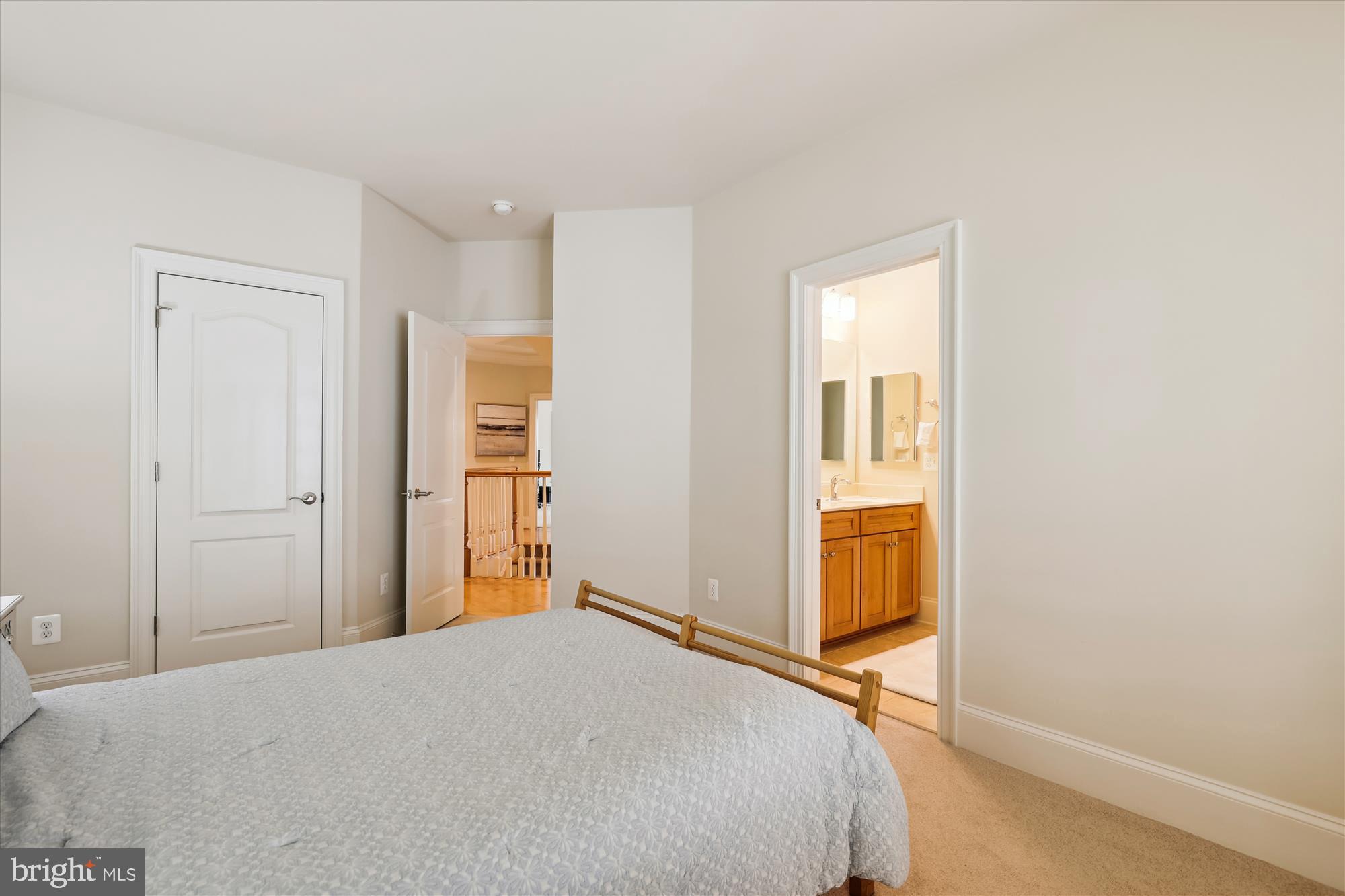 2199 AMBER MEADOWS DRIVE