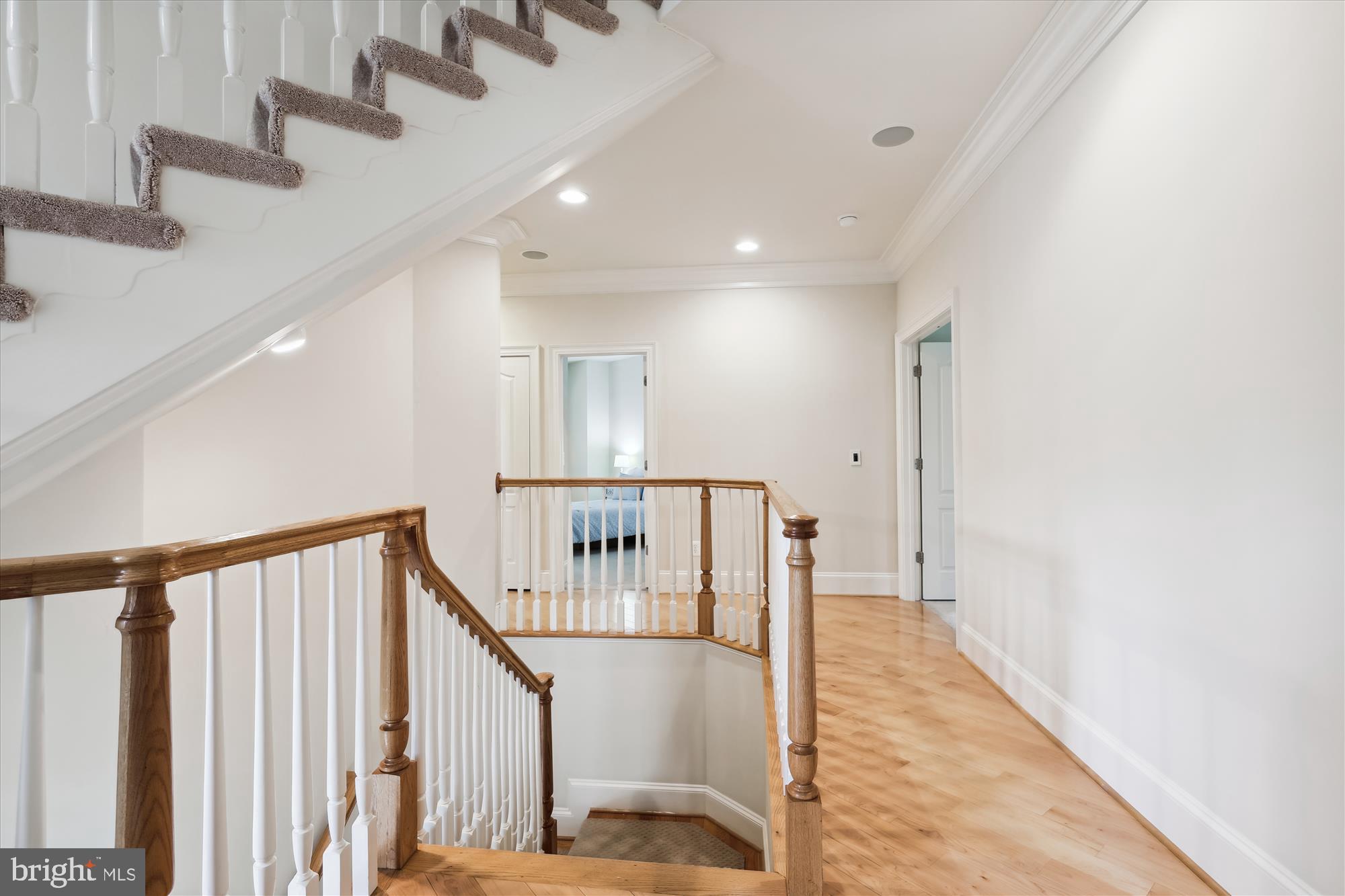 2199 AMBER MEADOWS DRIVE