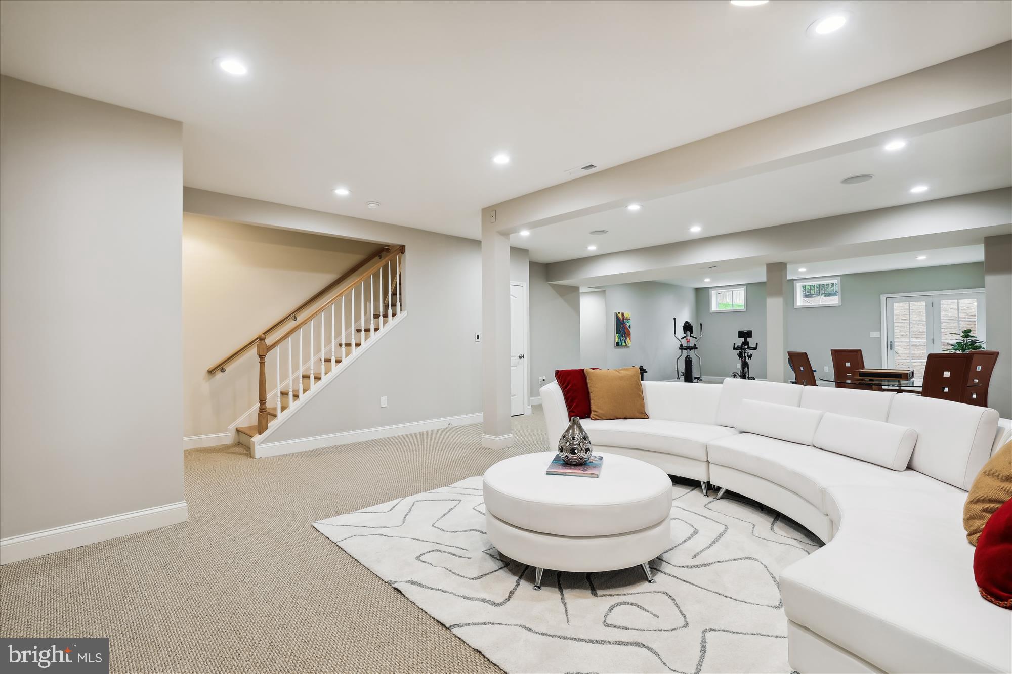 2199 AMBER MEADOWS DRIVE