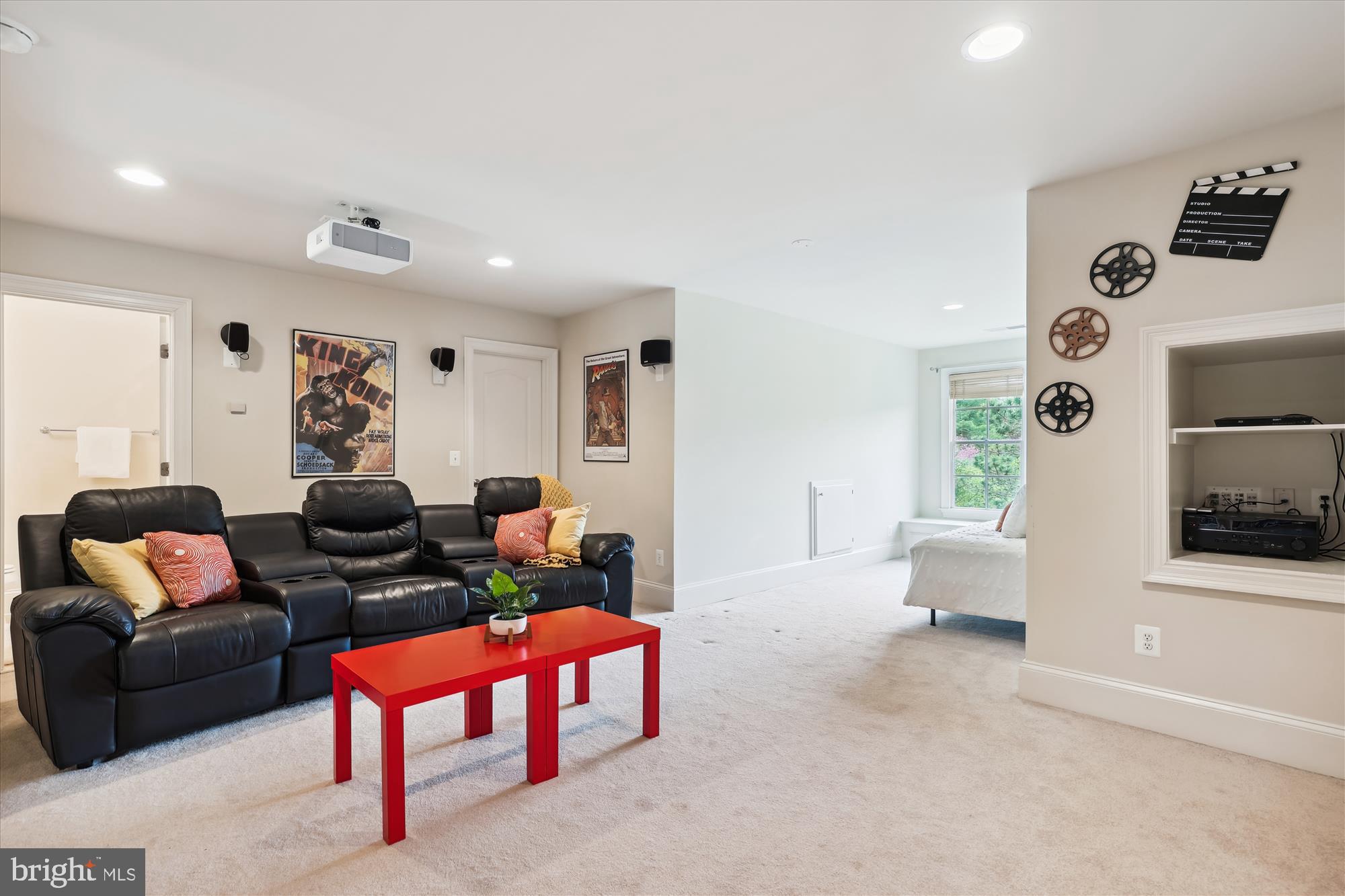 2199 AMBER MEADOWS DRIVE