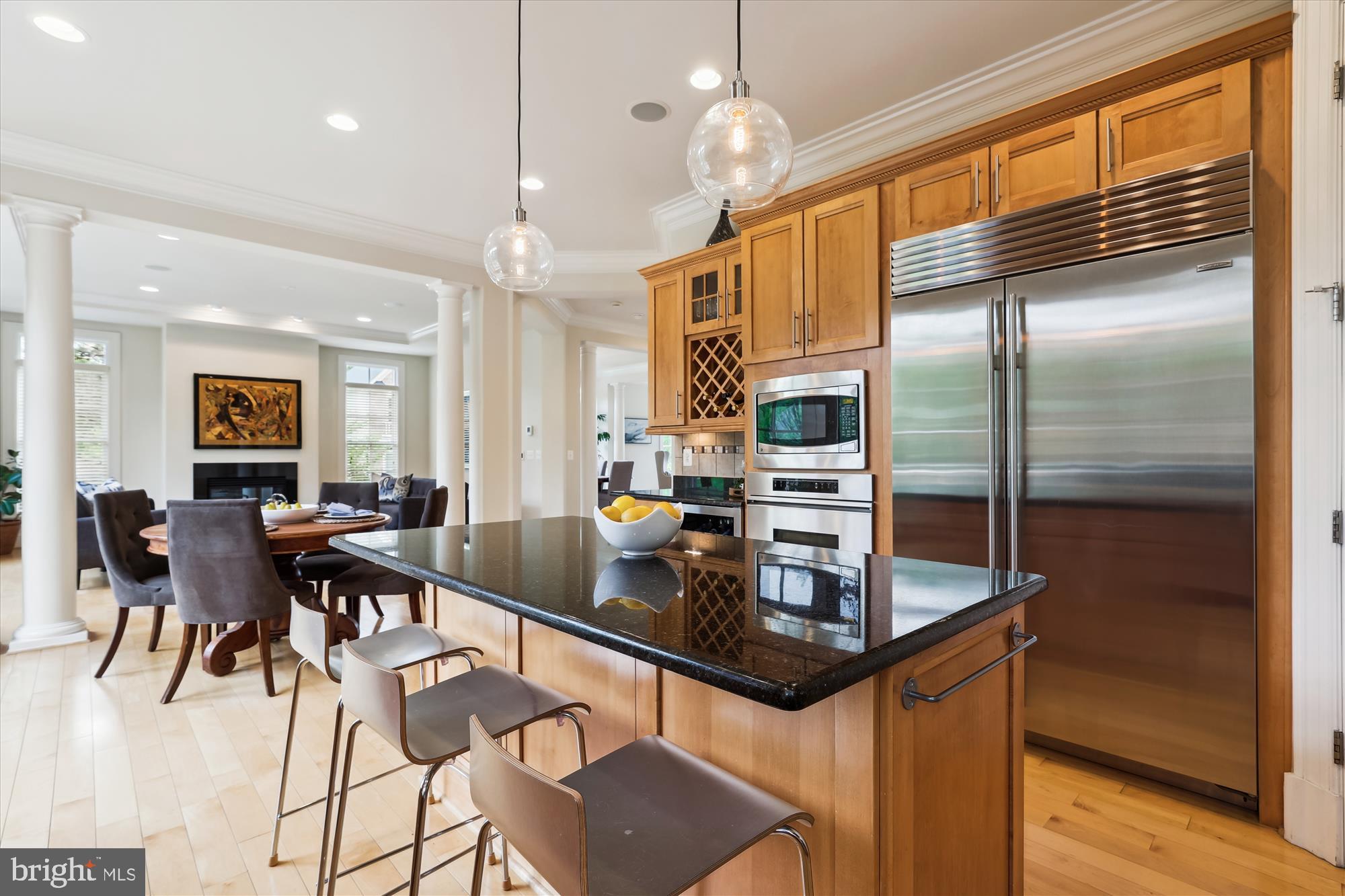 2199 AMBER MEADOWS DRIVE