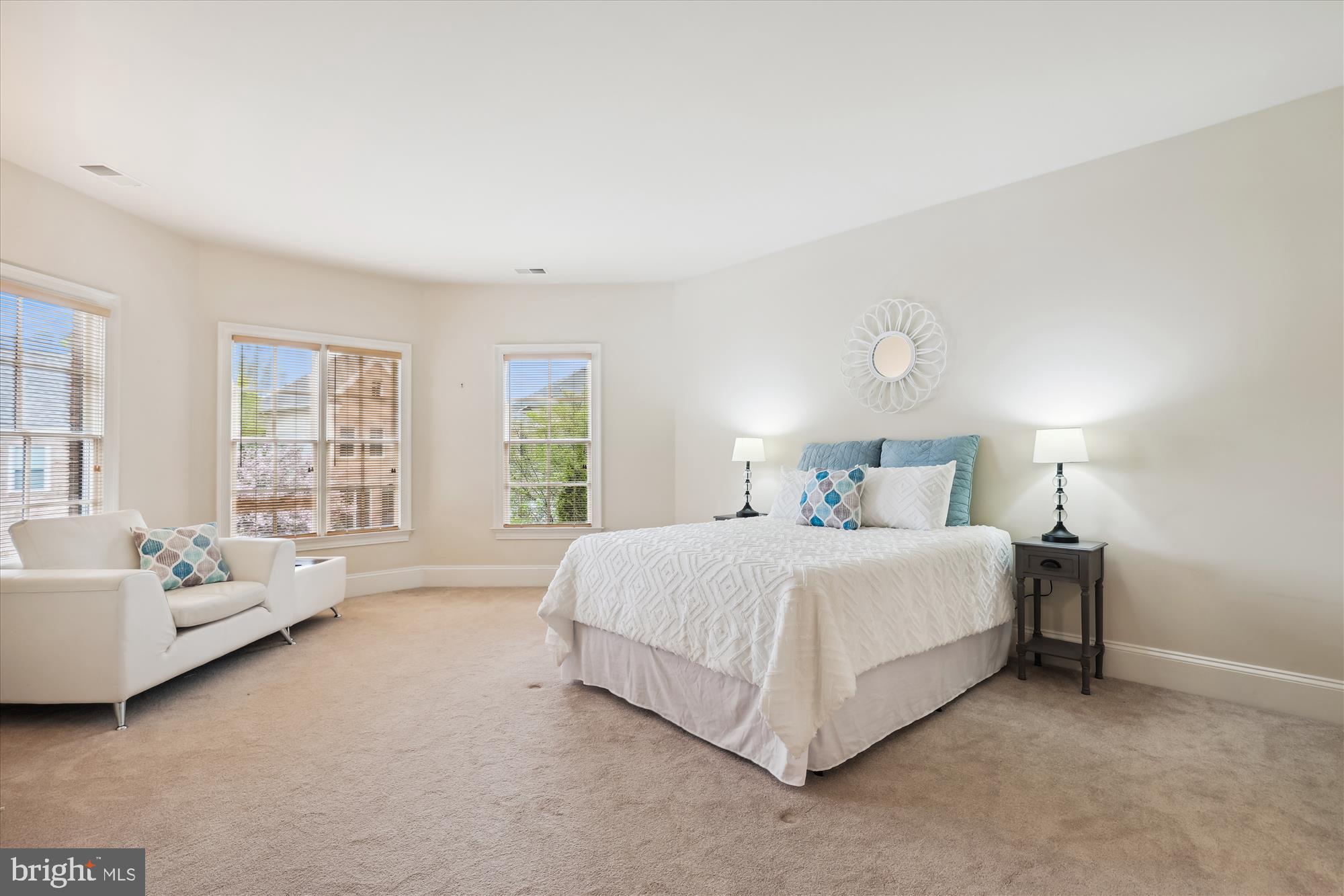 2199 AMBER MEADOWS DRIVE