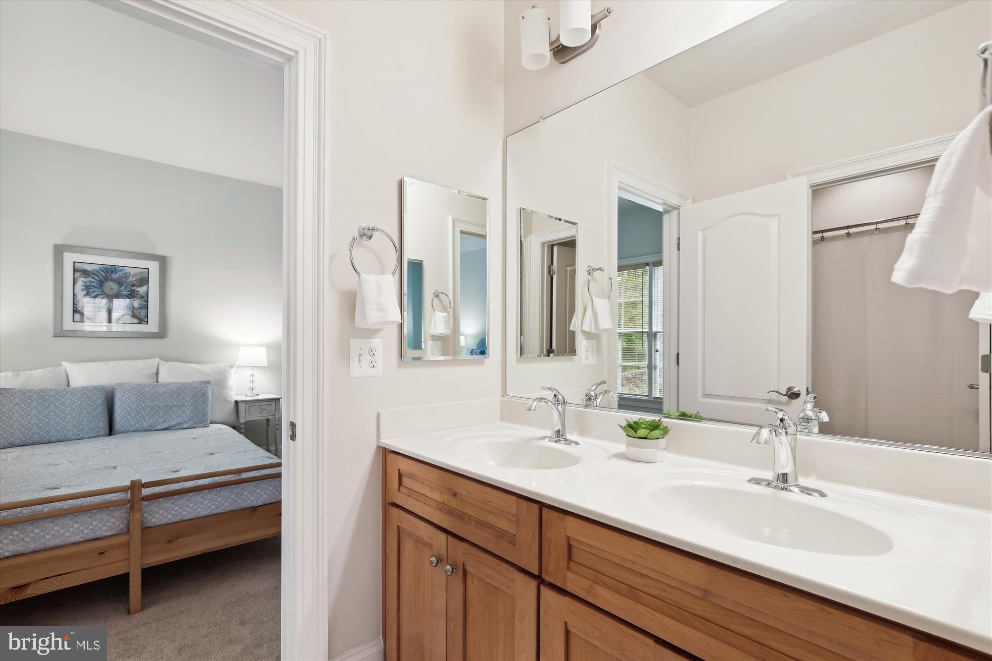 2199 AMBER MEADOWS DRIVE