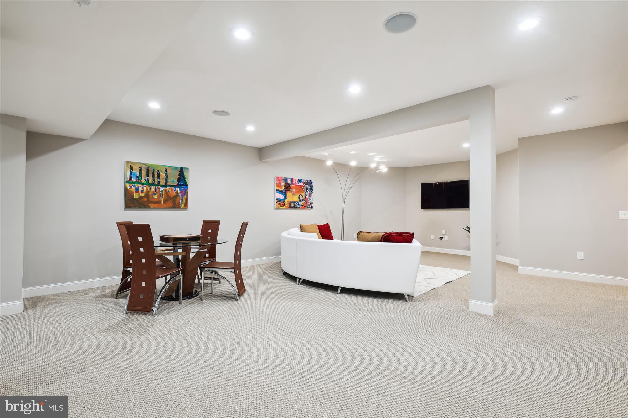 2199 AMBER MEADOWS DRIVE