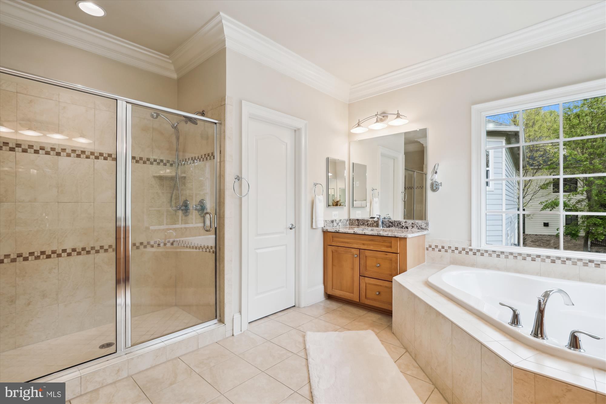 2199 AMBER MEADOWS DRIVE