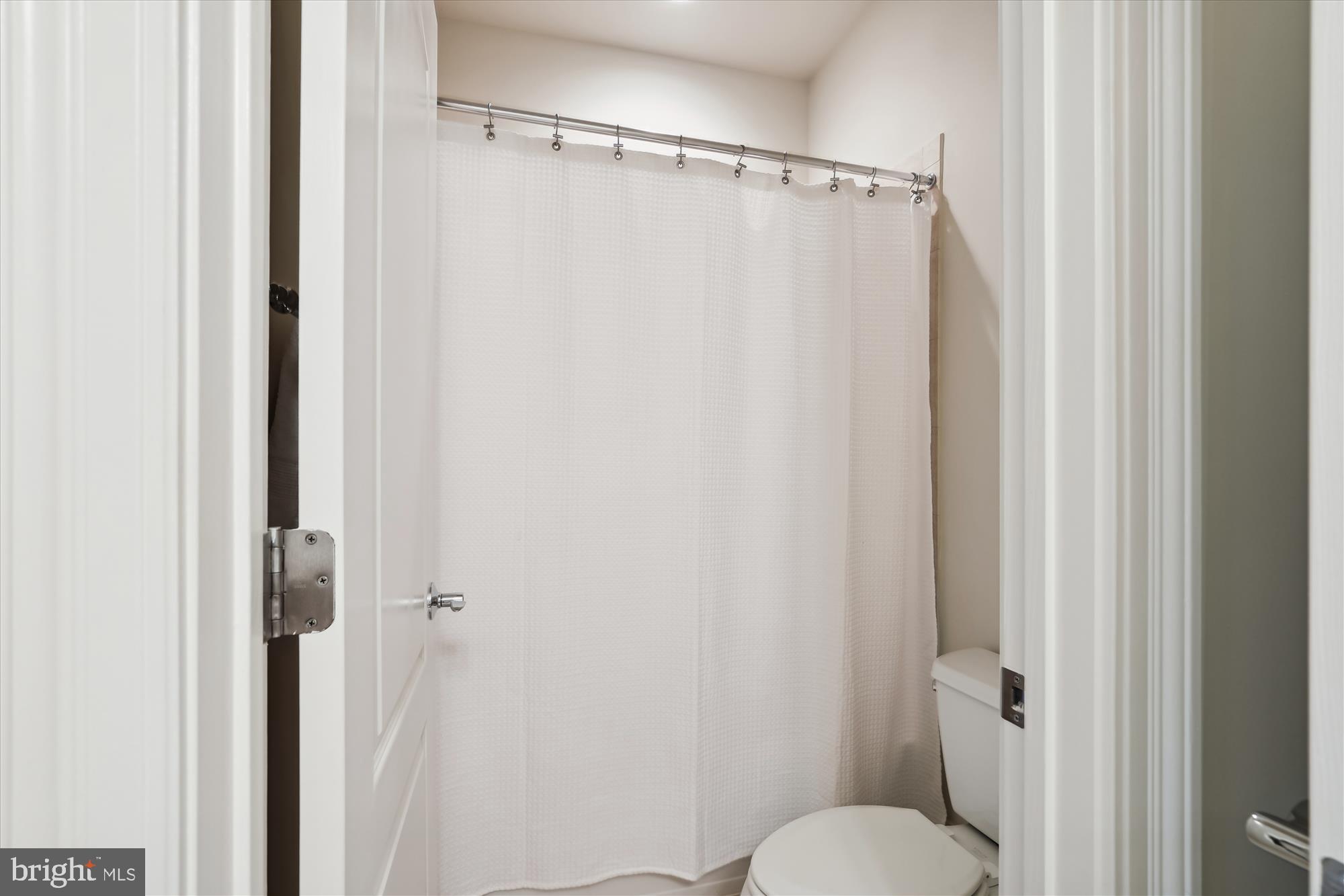 2199 AMBER MEADOWS DRIVE