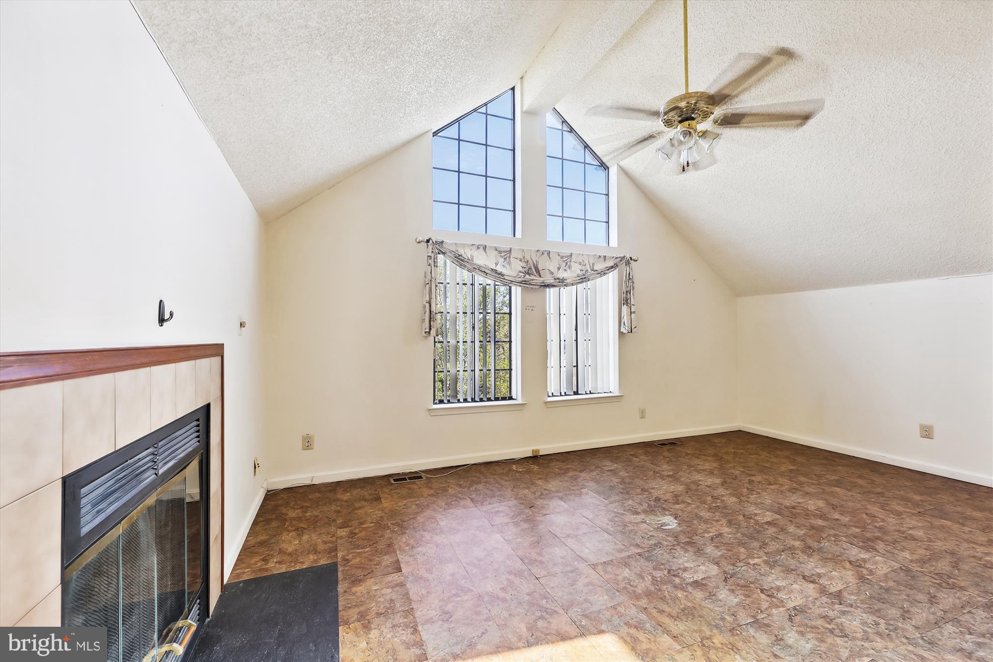6029 CURTIER DRIVE F 6029F
