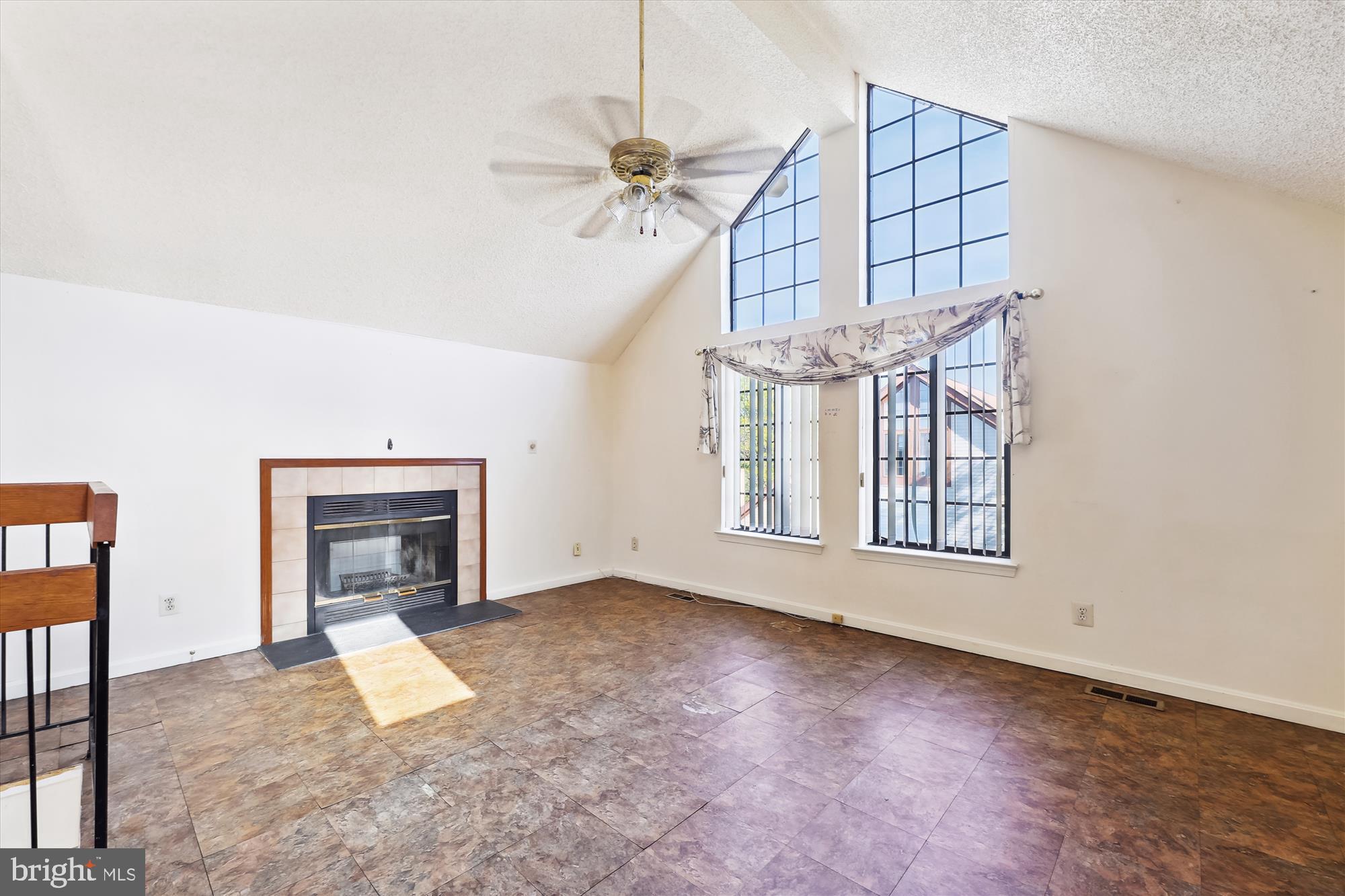 6029 CURTIER DRIVE F 6029F