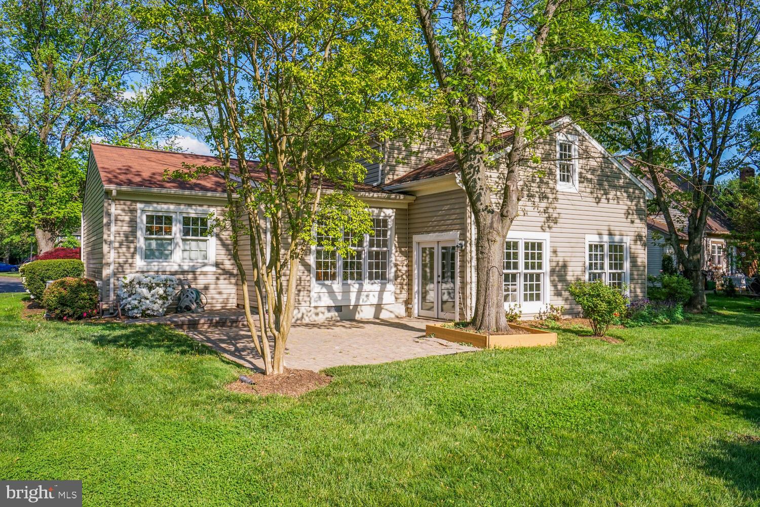 13611 WHITE BARN LANE