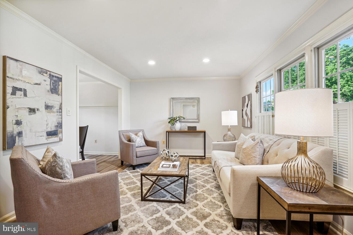 13611 WHITE BARN LANE