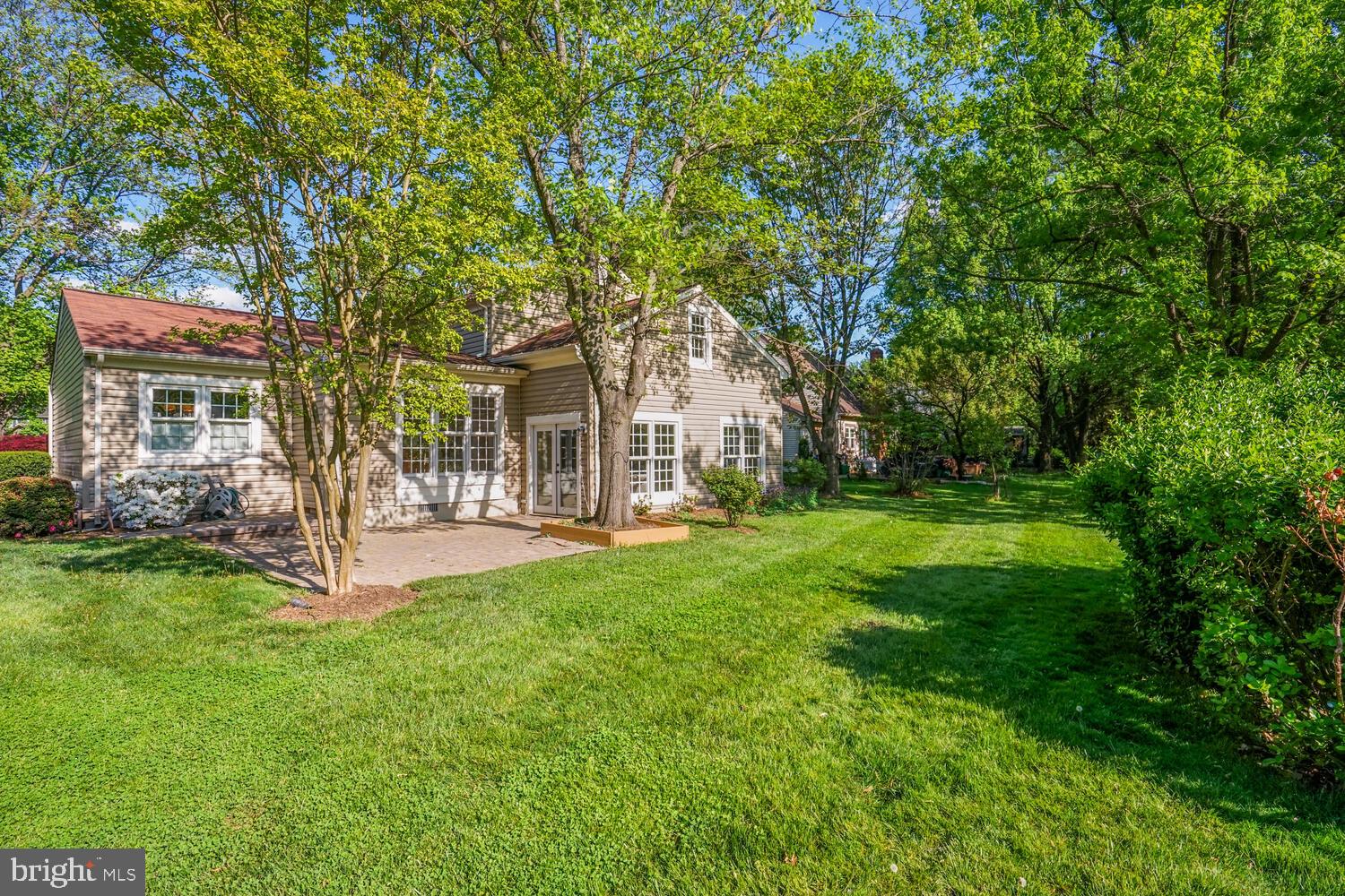 13611 WHITE BARN LANE