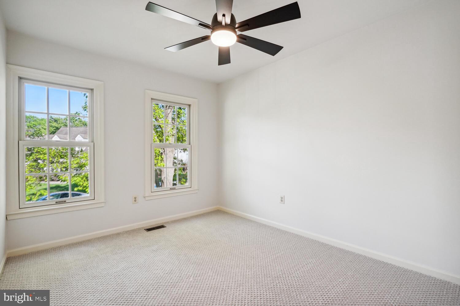 13611 WHITE BARN LANE