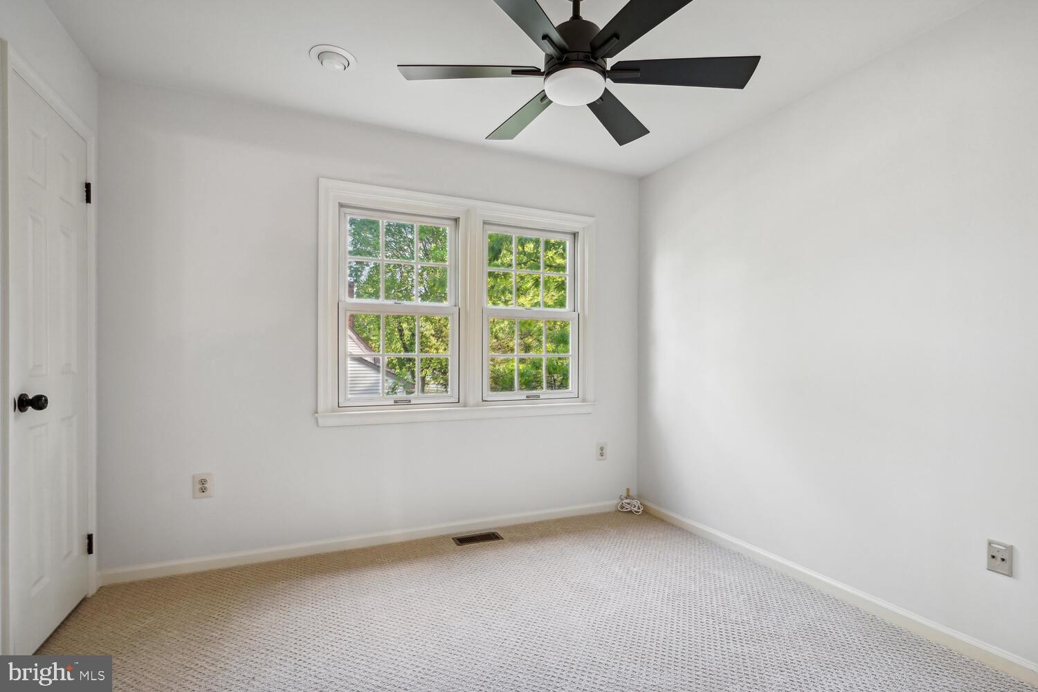 13611 WHITE BARN LANE