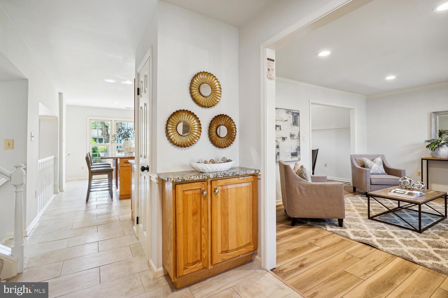 13611 WHITE BARN LANE