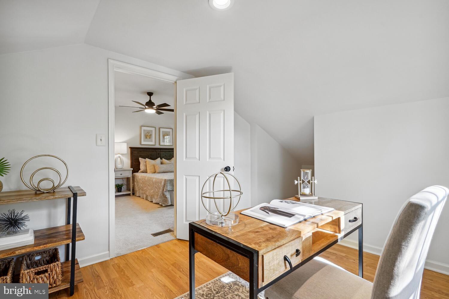 13611 WHITE BARN LANE