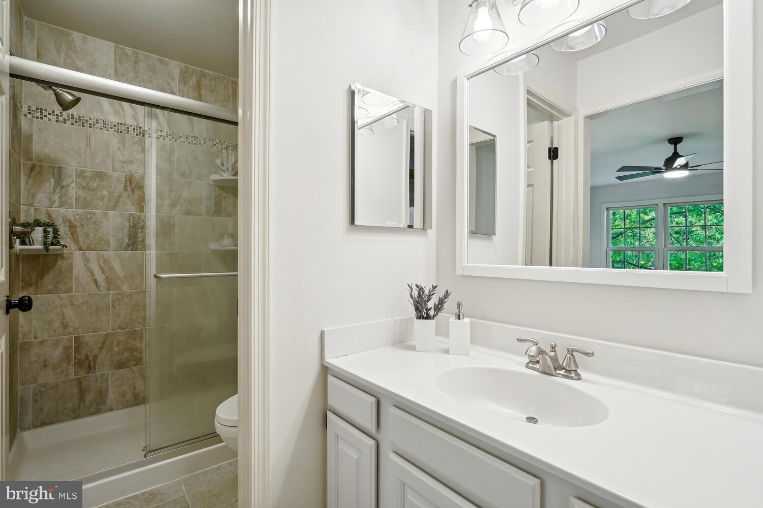 13611 WHITE BARN LANE