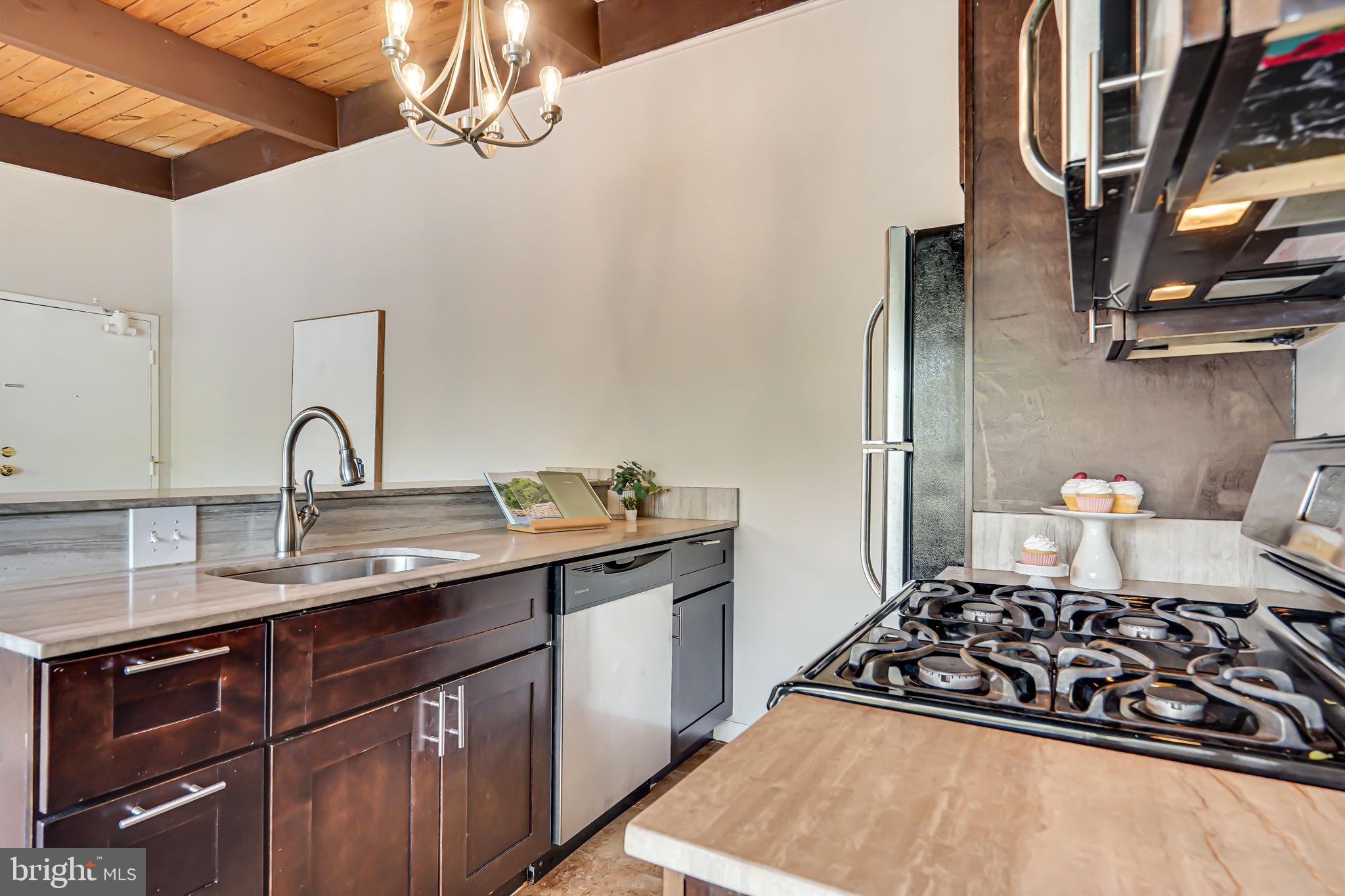 4903 AMERICANA DRIVE 208