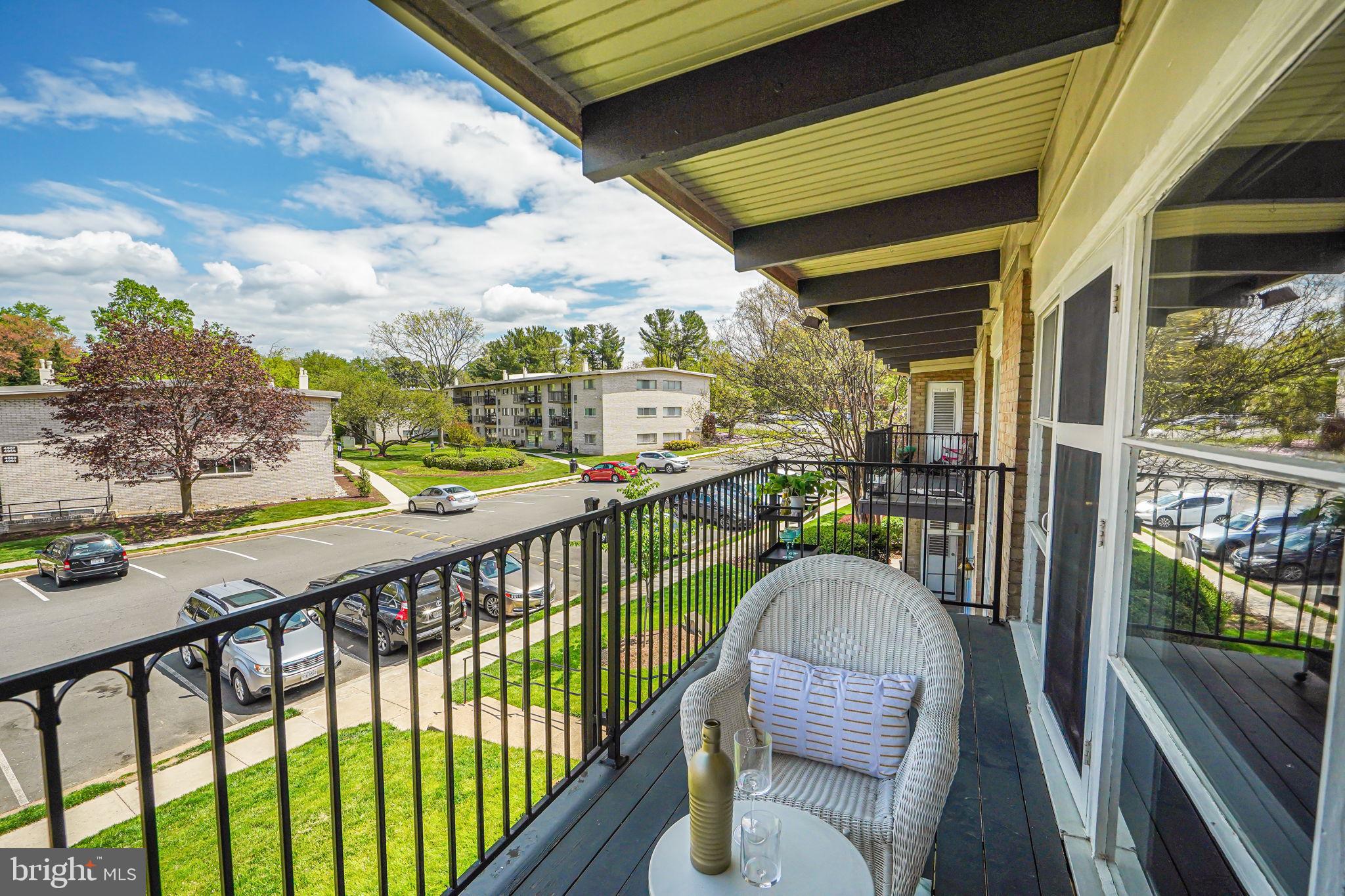 4903 AMERICANA DRIVE 208