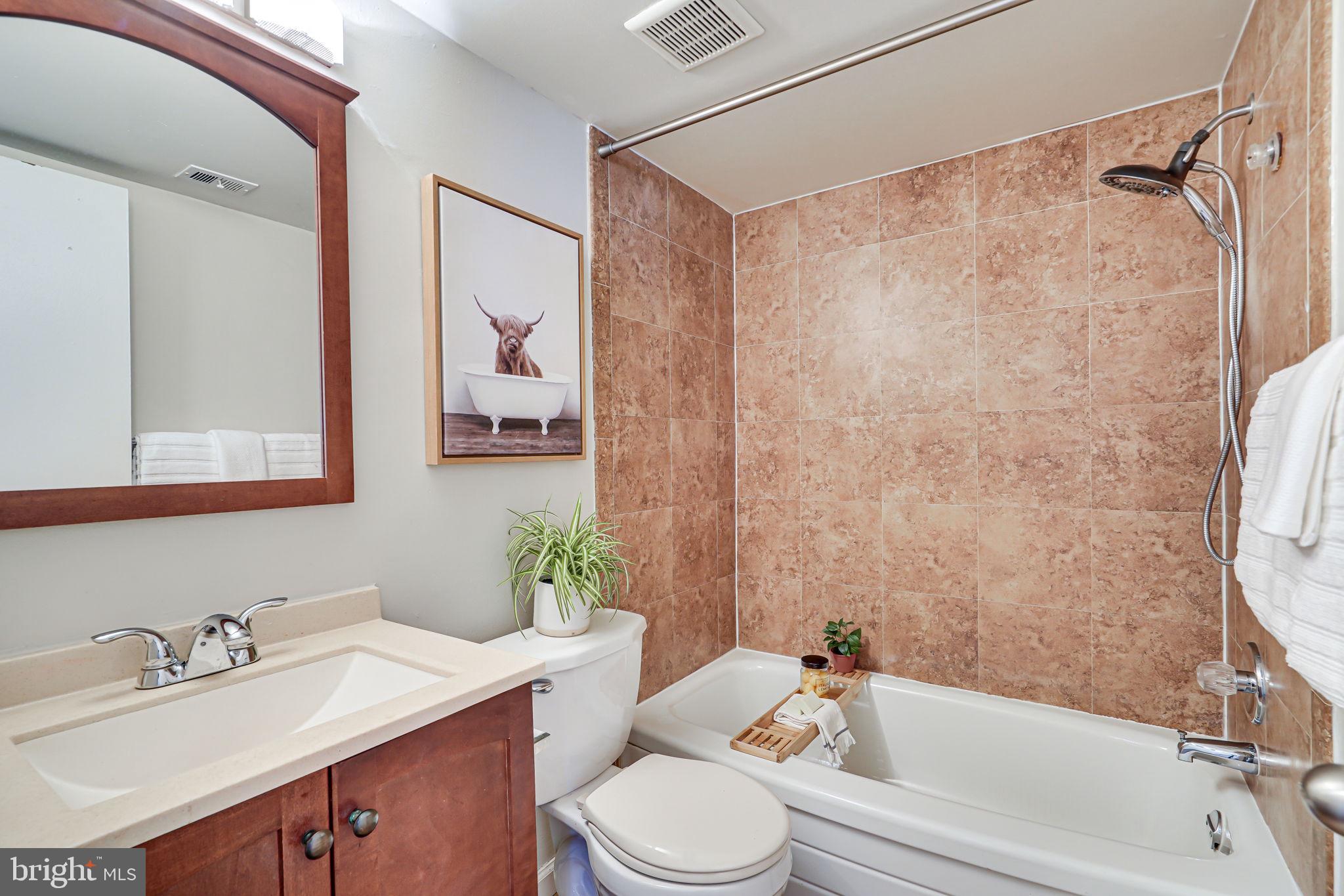 4903 AMERICANA DRIVE 208