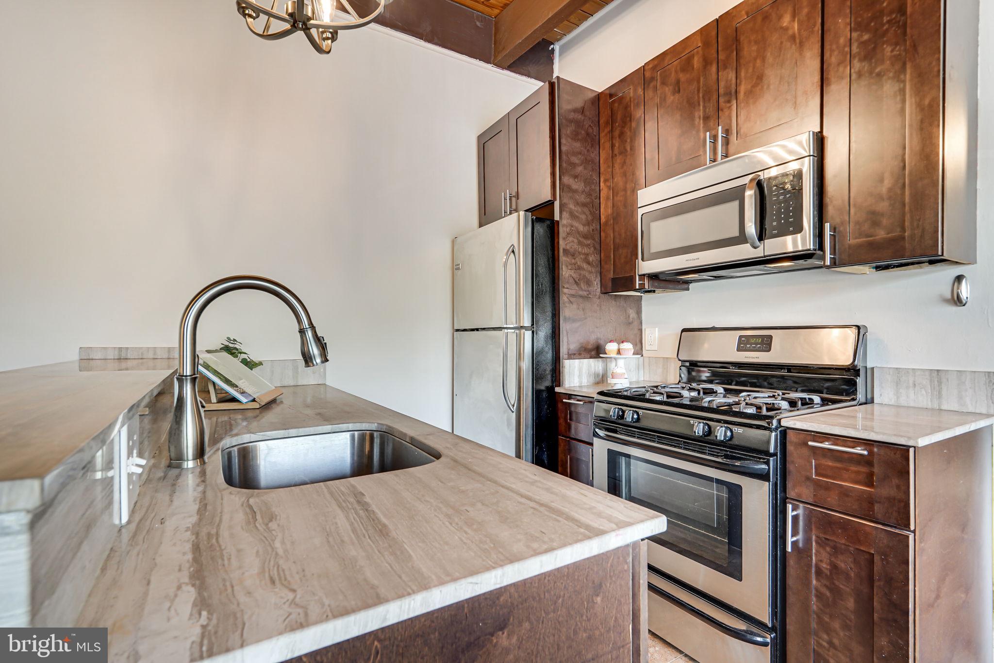 4903 AMERICANA DRIVE 208