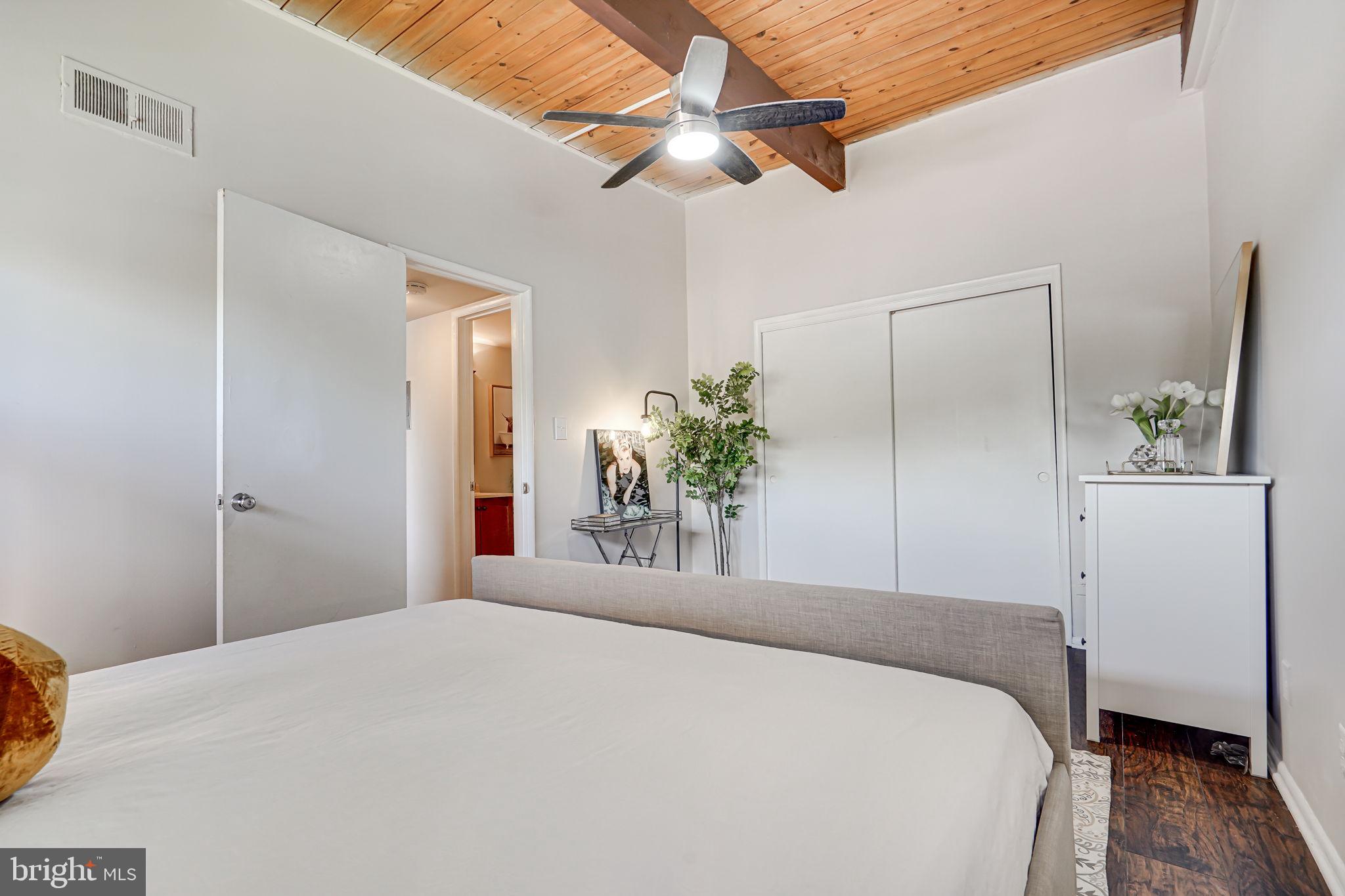 4903 AMERICANA DRIVE 208