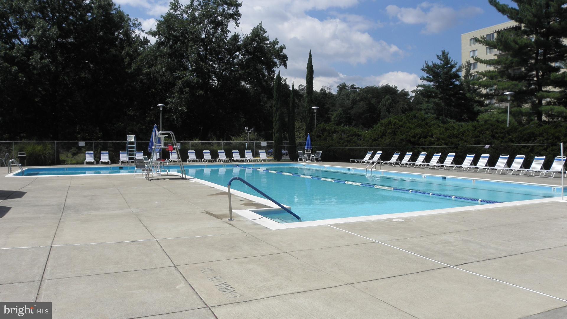 6618 POTOMAC AVENUE B2