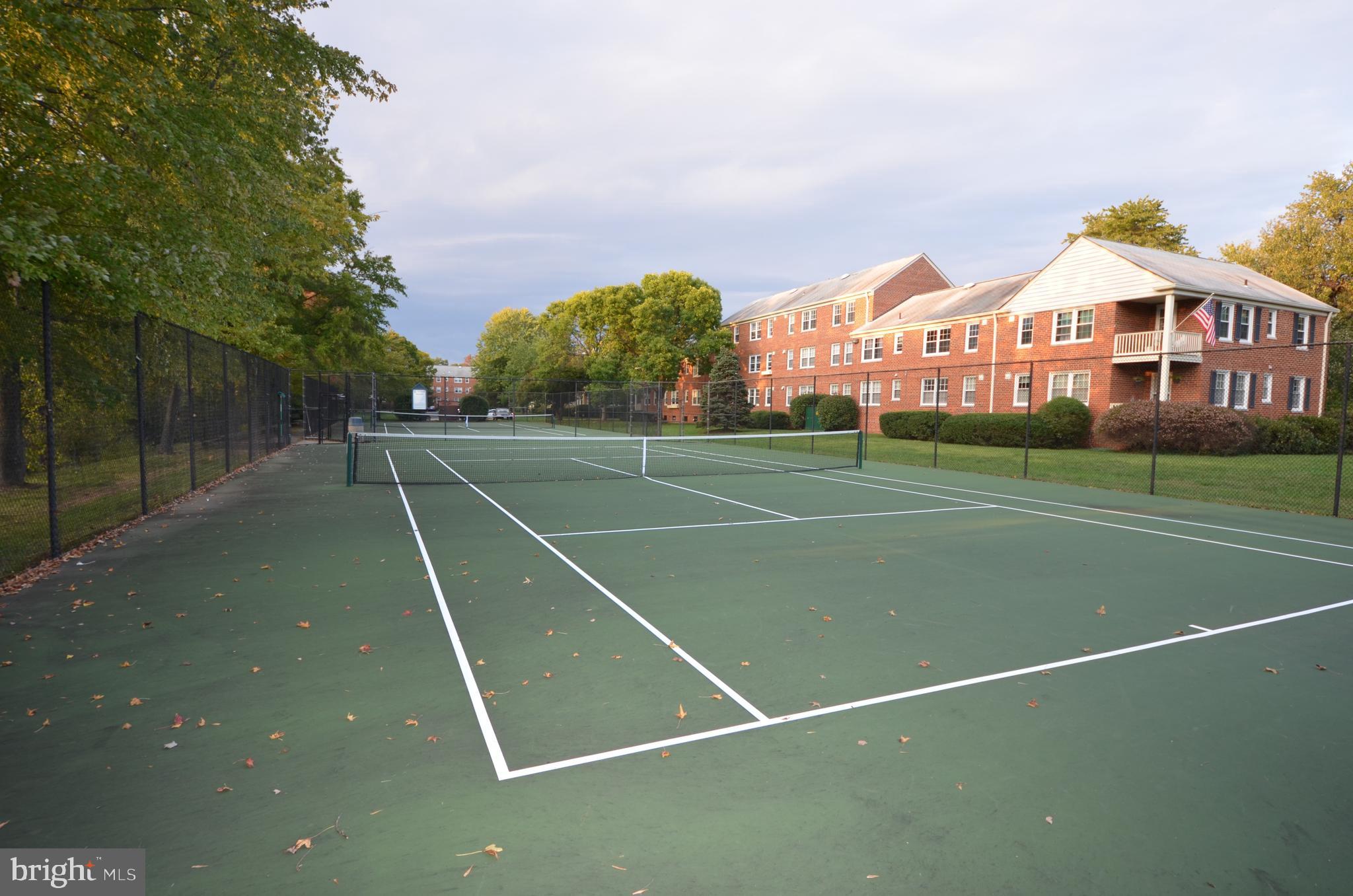 6618 POTOMAC AVENUE B2