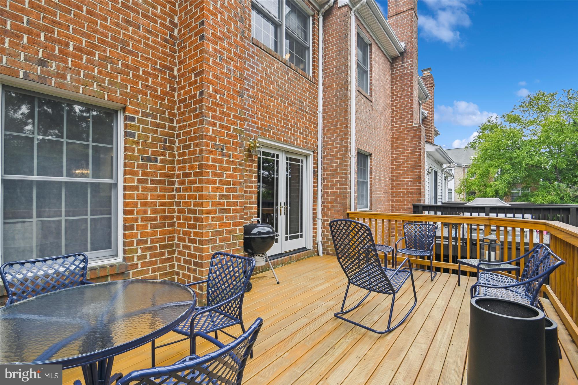 8122 MADRILLON COURT