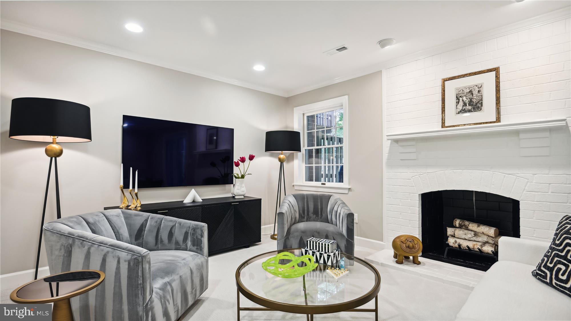 8122 MADRILLON COURT