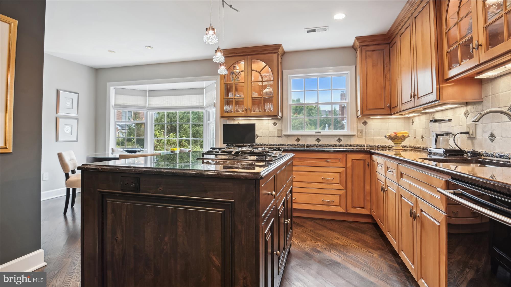 8122 MADRILLON COURT