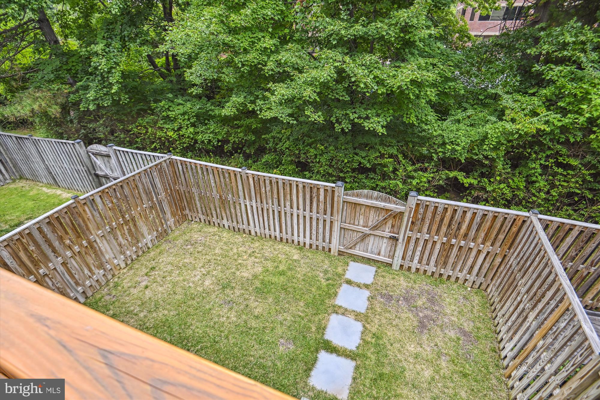 8122 MADRILLON COURT