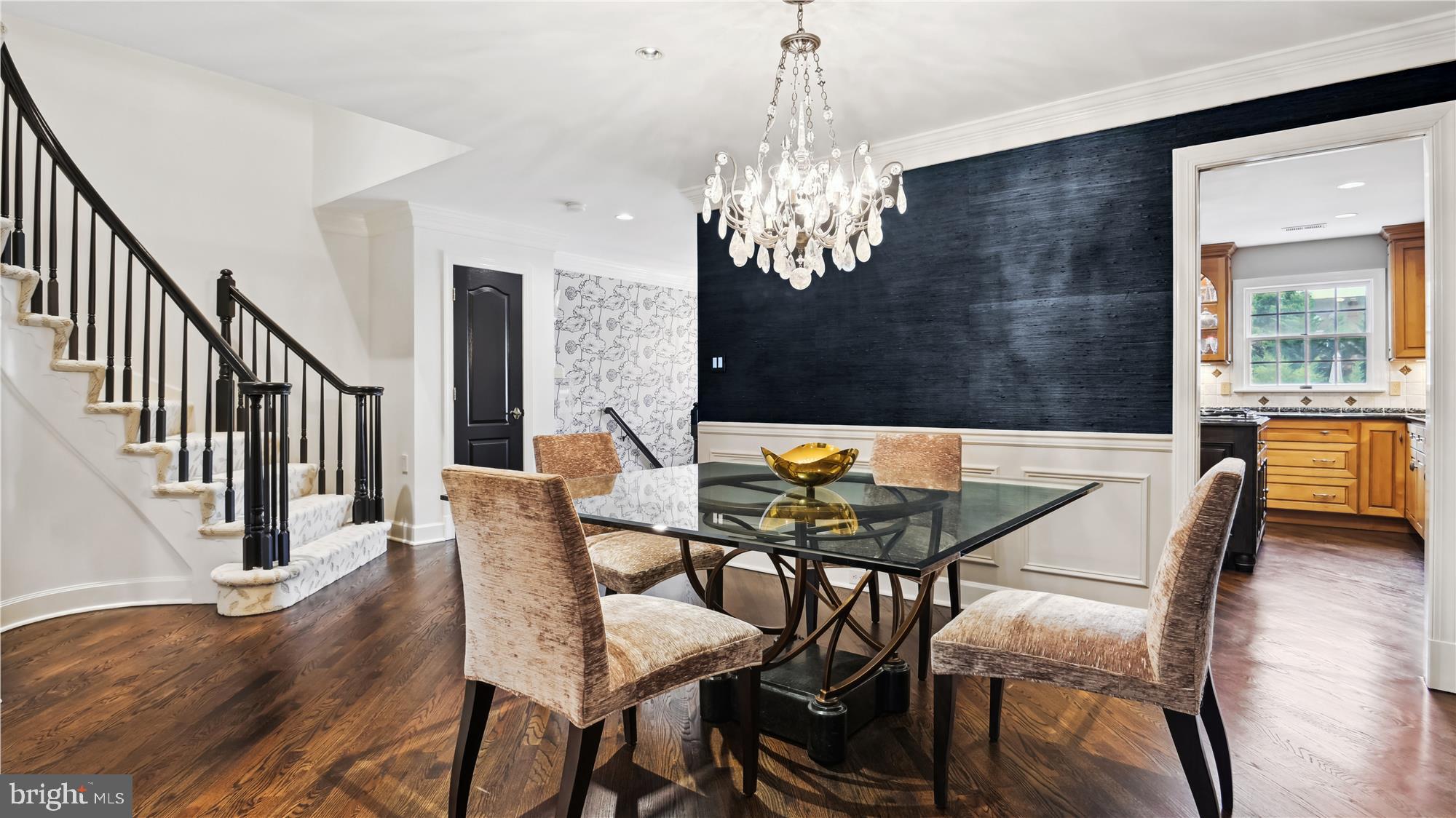 8122 MADRILLON COURT