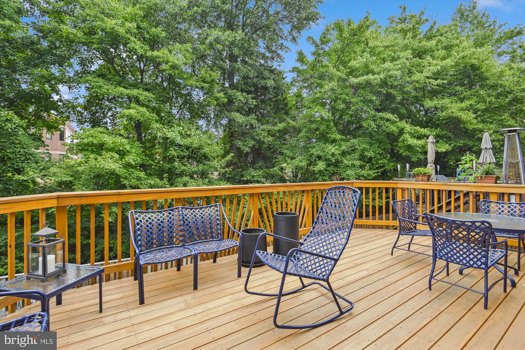 8122 MADRILLON COURT